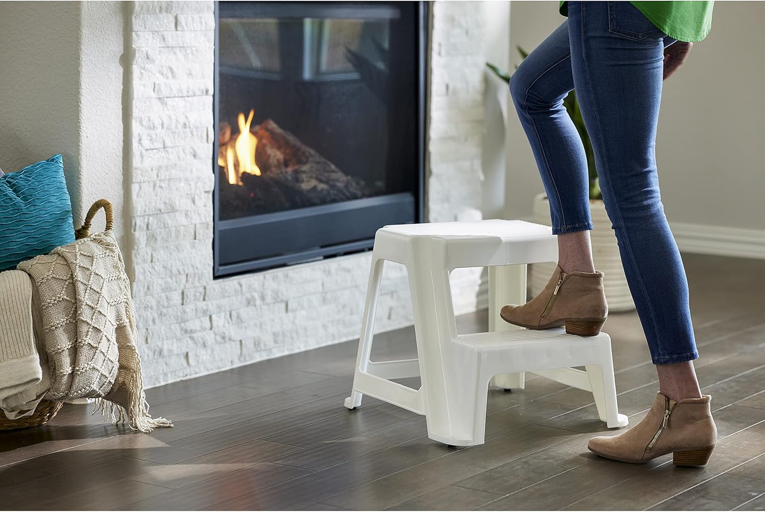 Gracious Living 16-Inch Tall Plastic Two Step Stool, Portable Dual Step Ladder Foot Stool for Kitchen, Bathroom, Bedroom, and Garage, White (4 Pack)