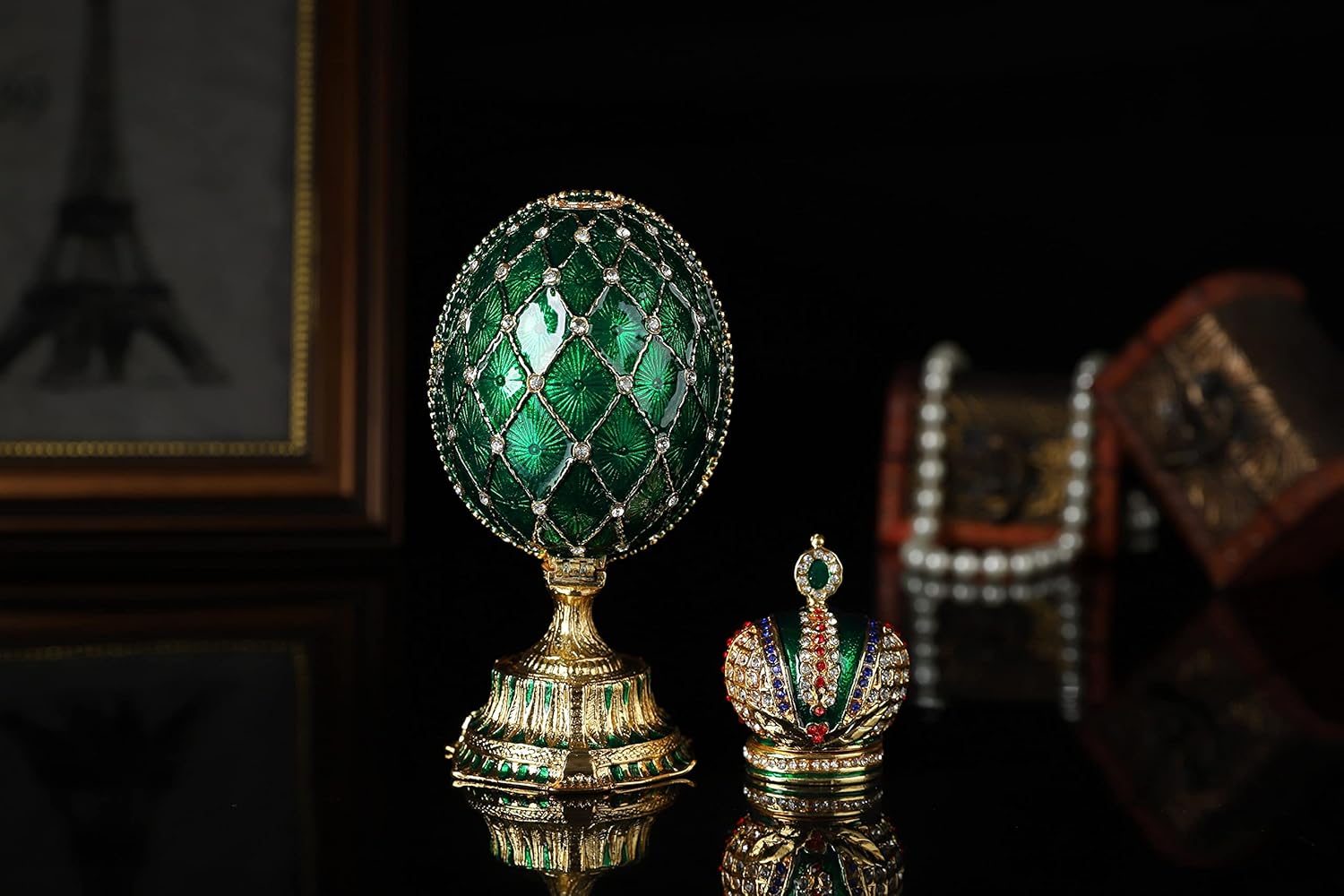 QIFU Vintage Easter Egg Style Green Enameled Trinket Box with Mini Crown Unique Gift for Family