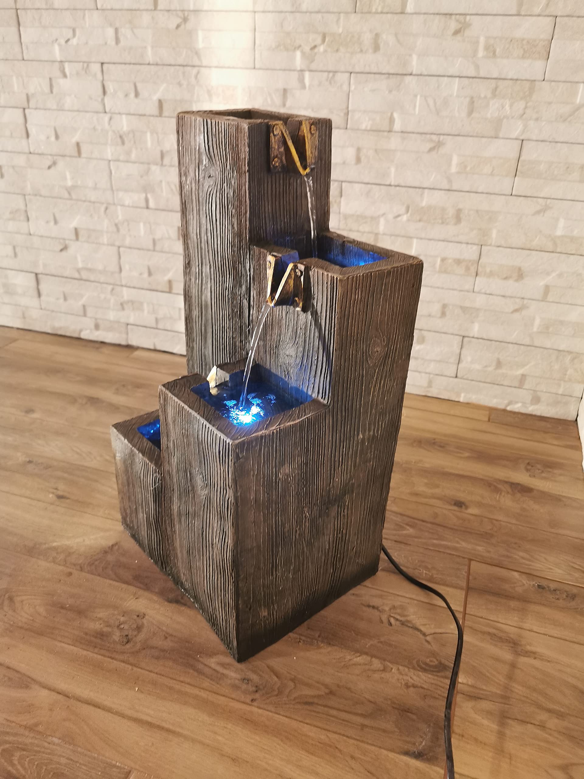 Fontanna ogrodowa Elegance tarasowa z oświetleniem