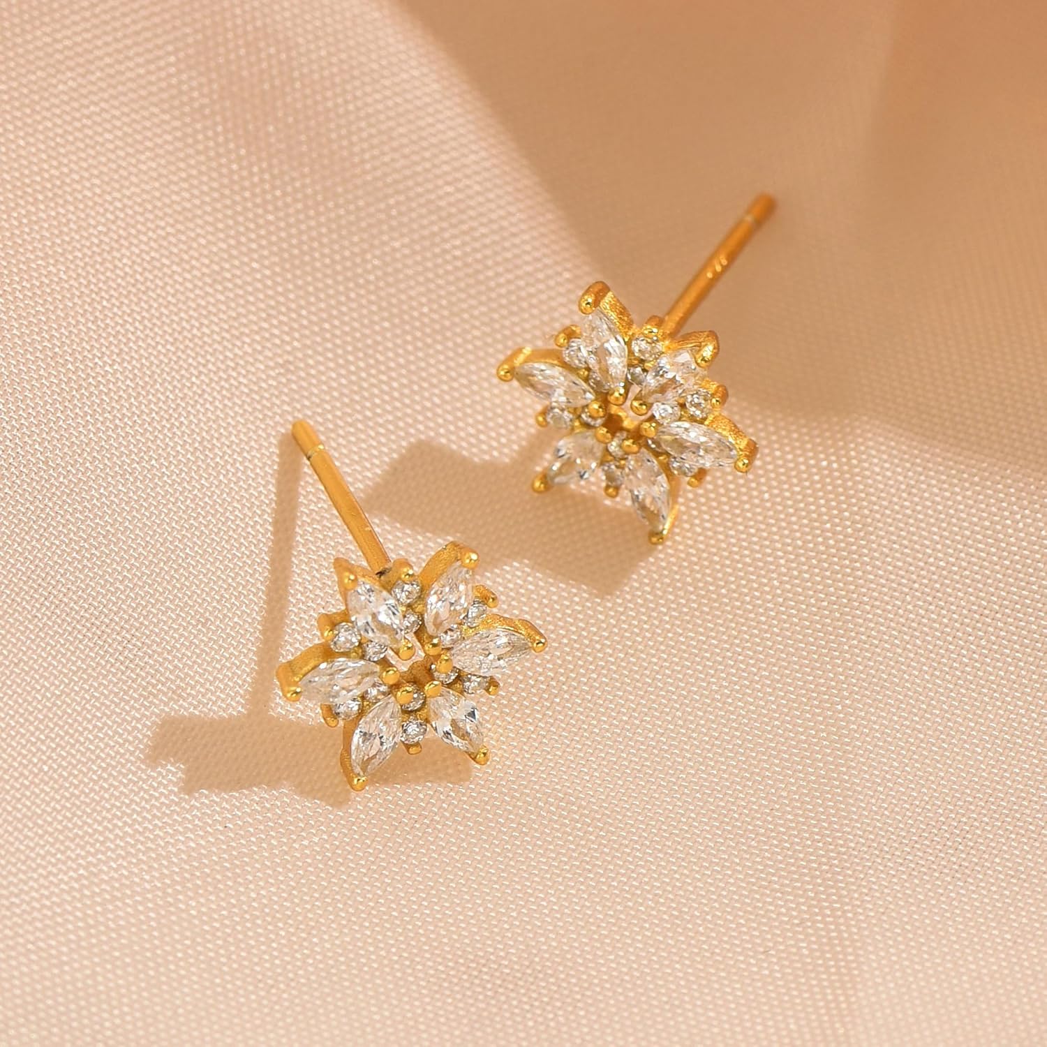 Snowflake Stud Earring for Women,925 Sterling Silver Crystal Flower Earrings to Daughter Mother 14k Gold Plated Cubic Zirconia Flower Earrings for Her Birthday Wedding Hypoallergenic Jewelry Gift - Image 6