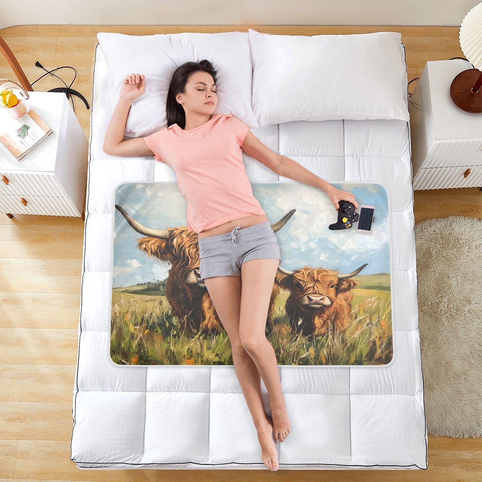 CEBUGI 34” x 52”Washable Underpads Heavy Absorbency Waterproof Incontinence Bed Pads Highland Cow Pee Pads for Adults Kids and Baby