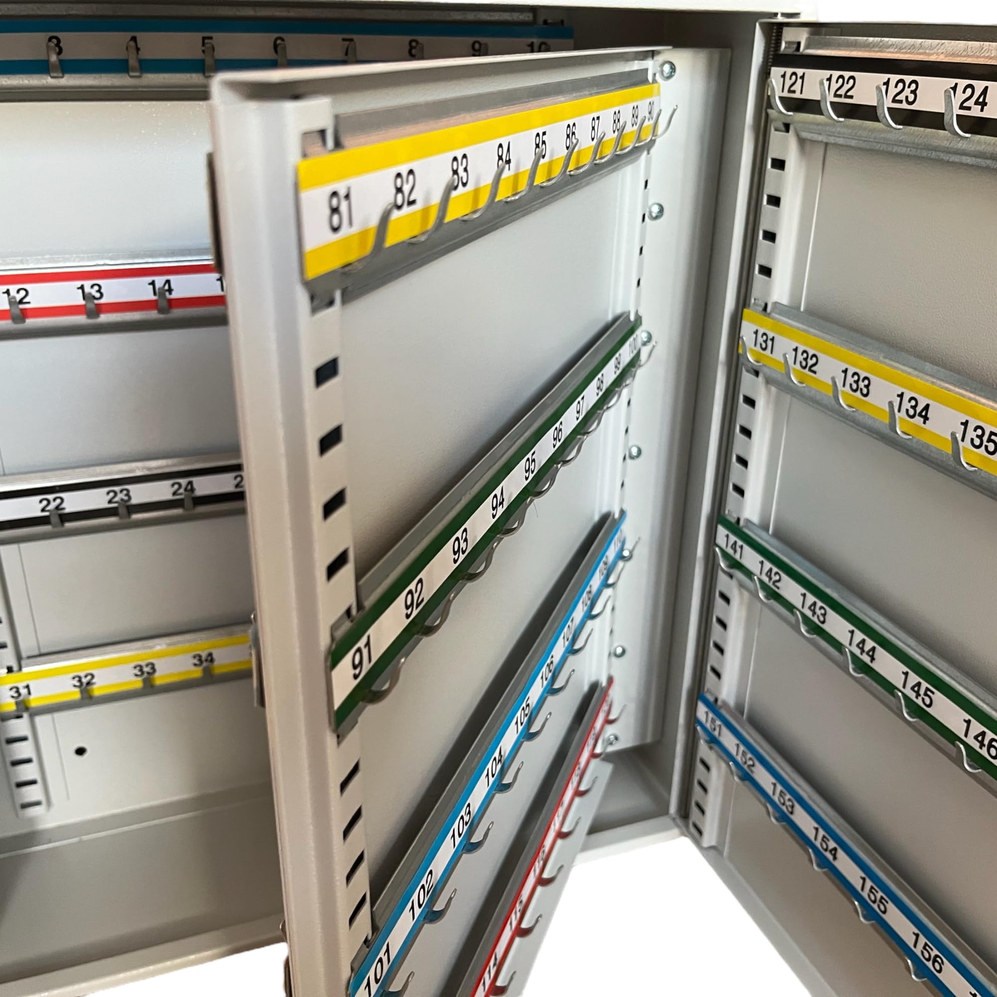 Armadietto Portachiavi LEOMAR - 100 Ganci, Lamiera D'Acciaio, Chiusura A Chiave, 6x35x52 Cm - Foto 13