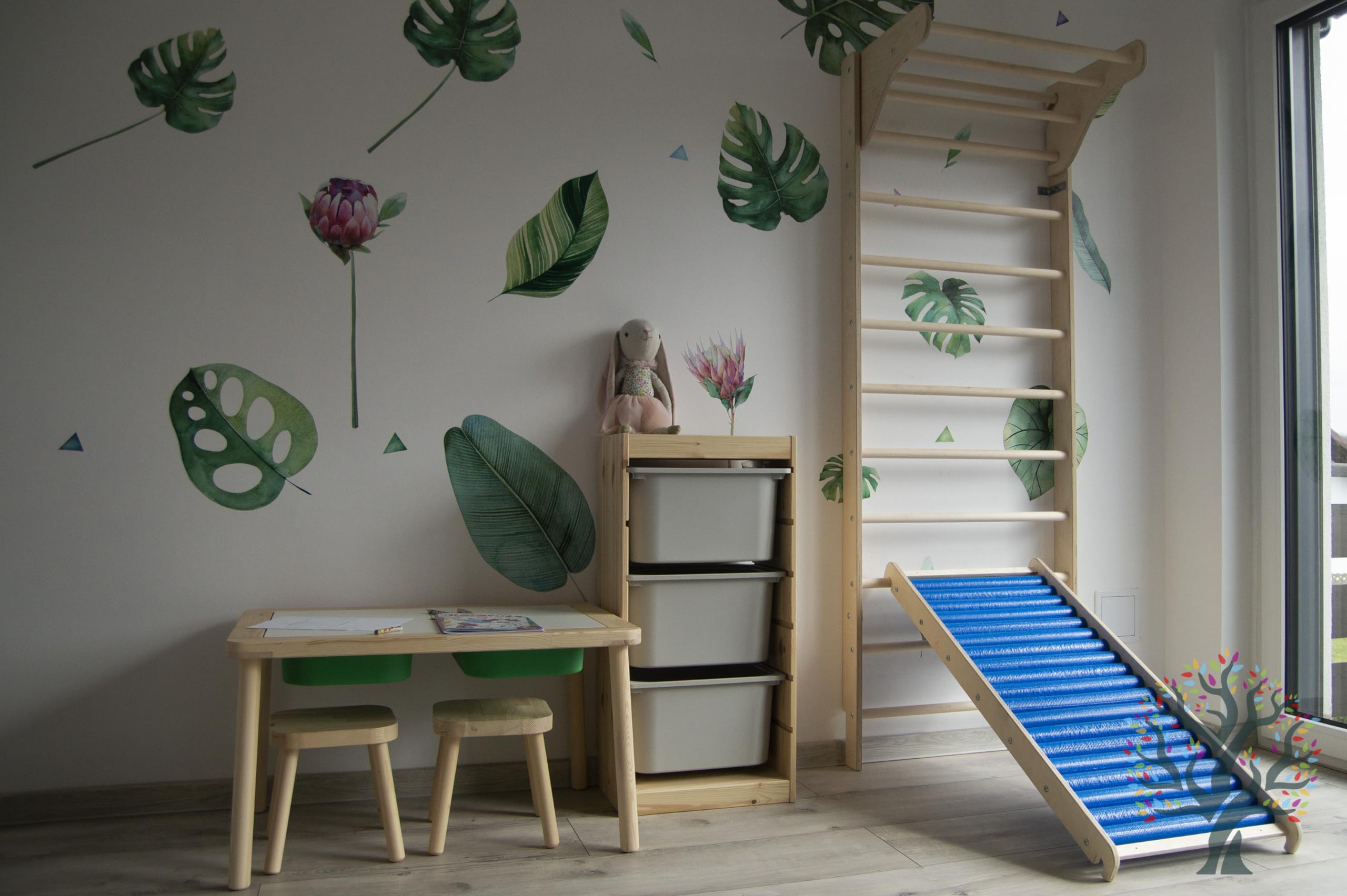 WoodsCraft Sprossenwand für Kinderzimmer | Holz Kletterwand für Kinderzimmer | Klettergerüst Indoor & Turngeräte für Kinder | Indoor Spielgeräte | Wall Bars für Kinder Klettern Indoor
