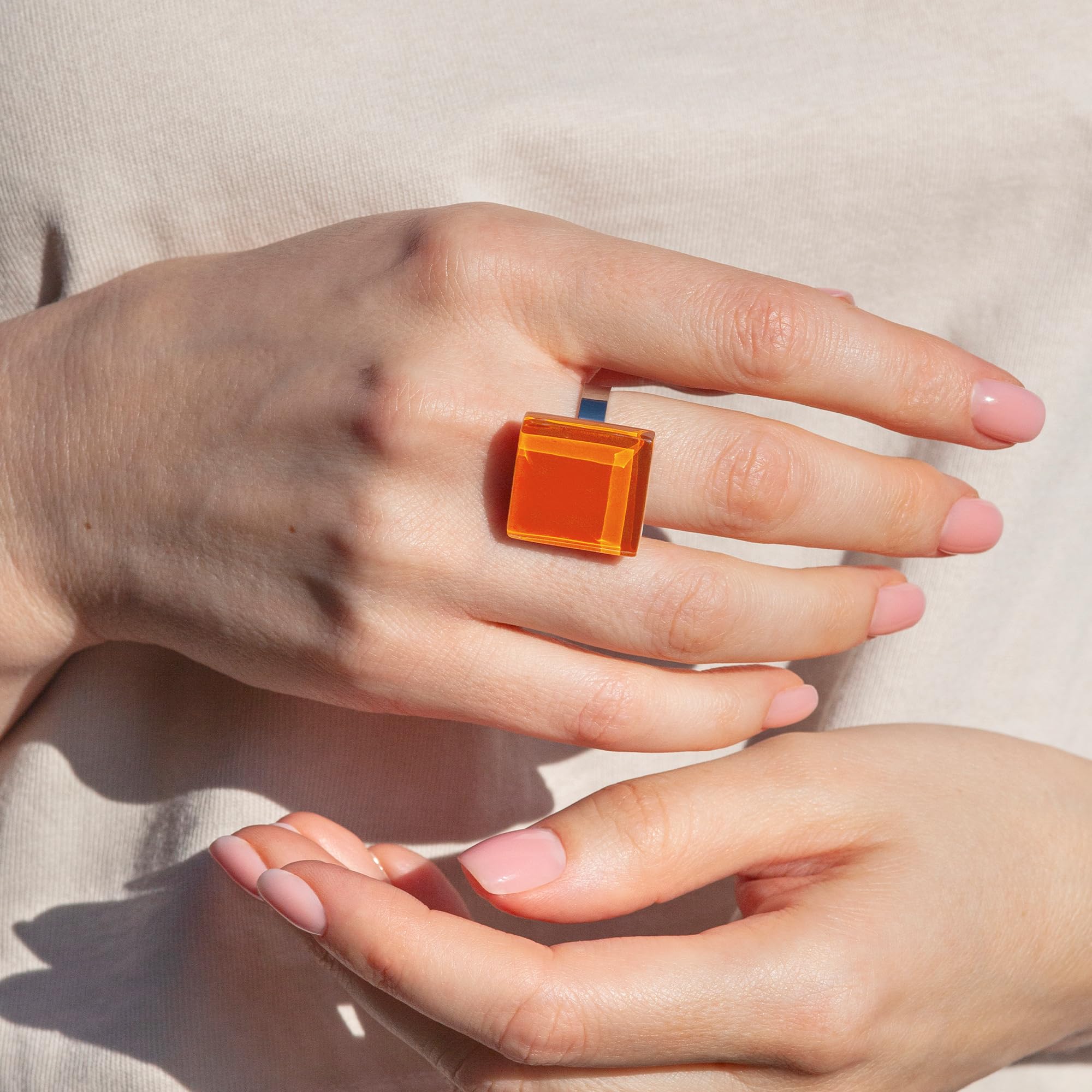 Statement Ring mit Stein rot (20mm) • Geburtsstein Schmuck Geometrisch • Edelstahlring größenverstellbar (min. Ø 19mm) • handgemacht & nachhaltig