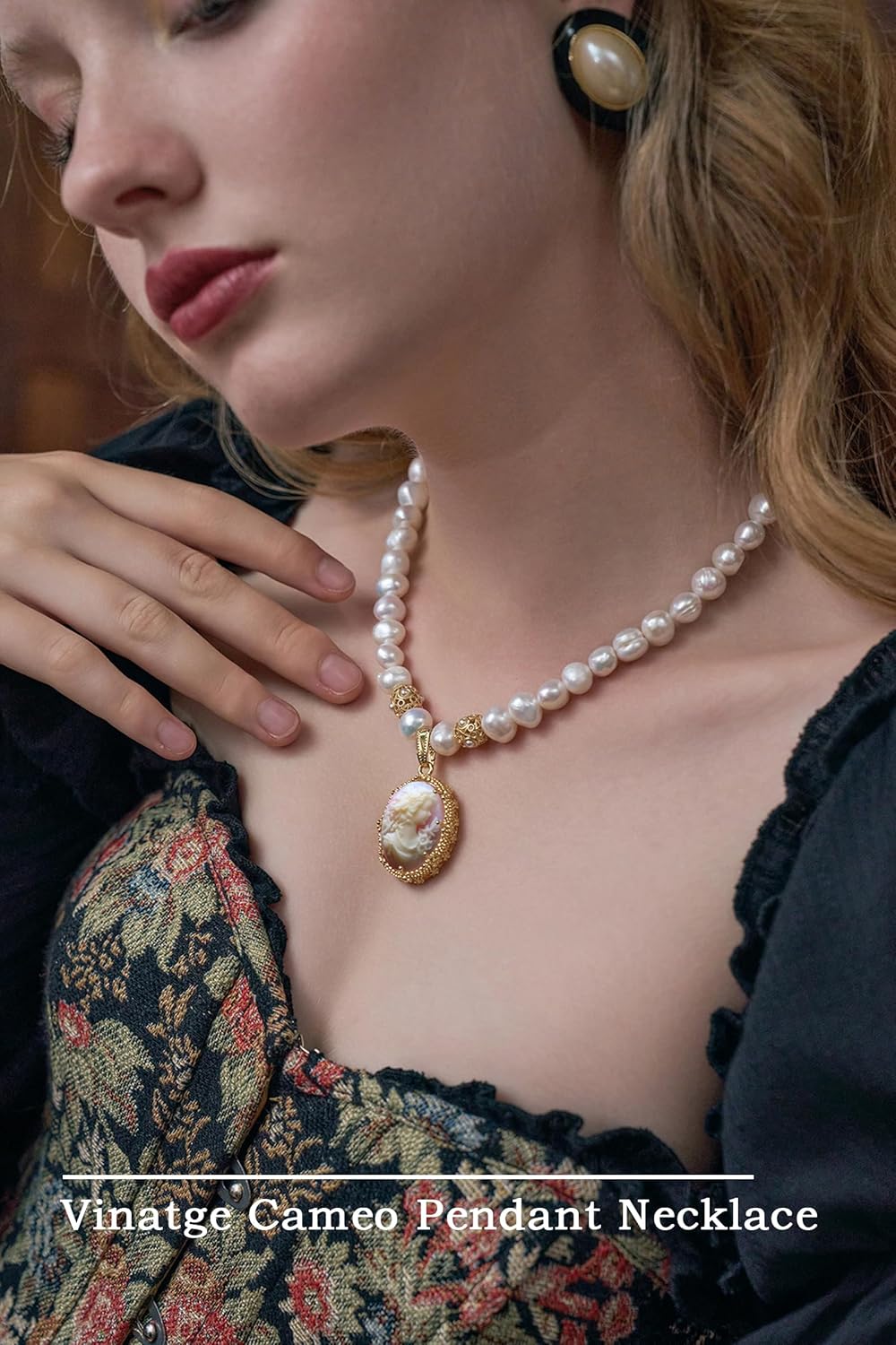 Vintage Baroque Pearl Cameo Pendant Necklace for Women – 14K Gold Plated Victorian Jewelry & Cameo Choker, Elegant Antique Style Pearl Necklace for Wedding, Party, and Gift