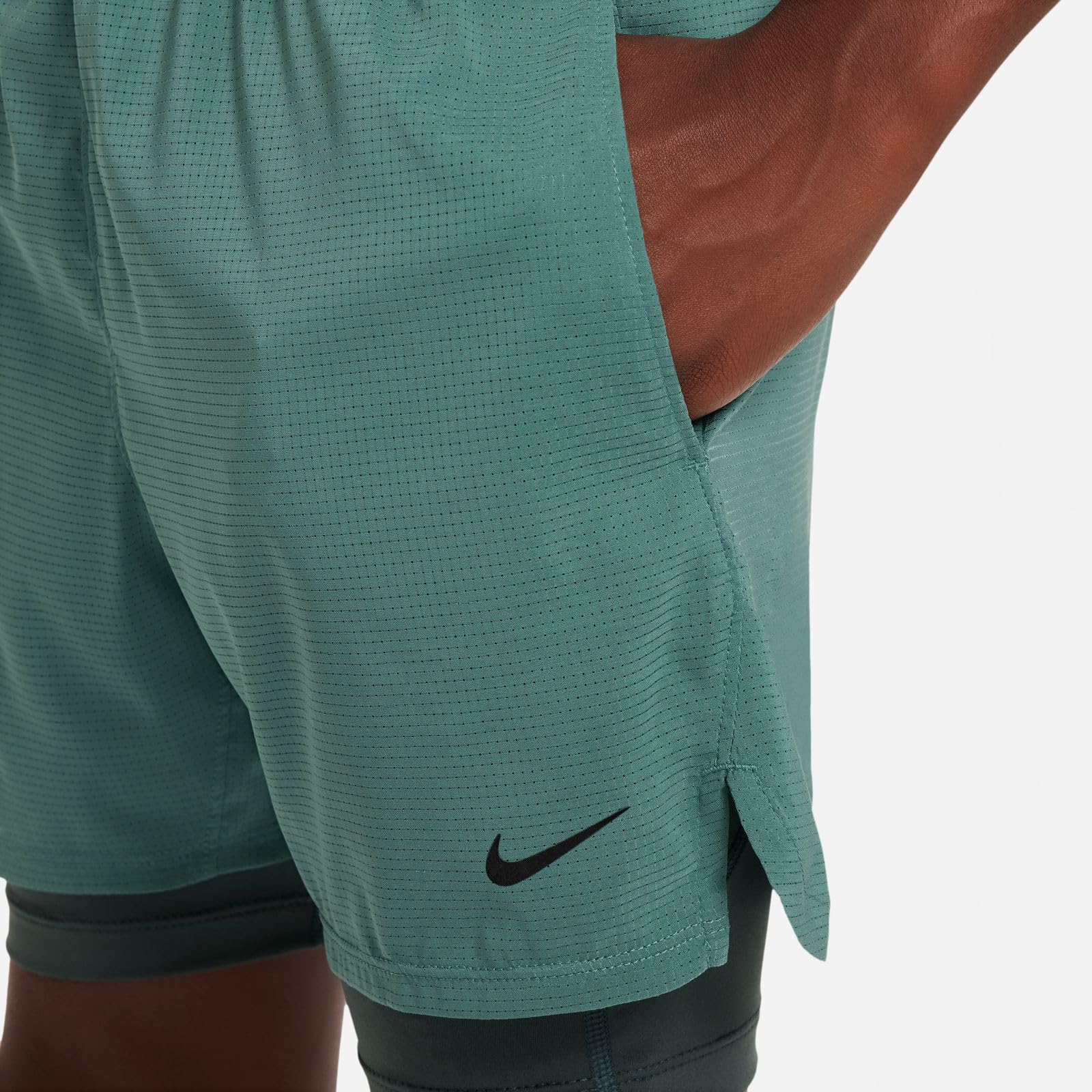 Nike B NK Dfadv Multi Tech Short - Shorts - Young Athletes - Garçon