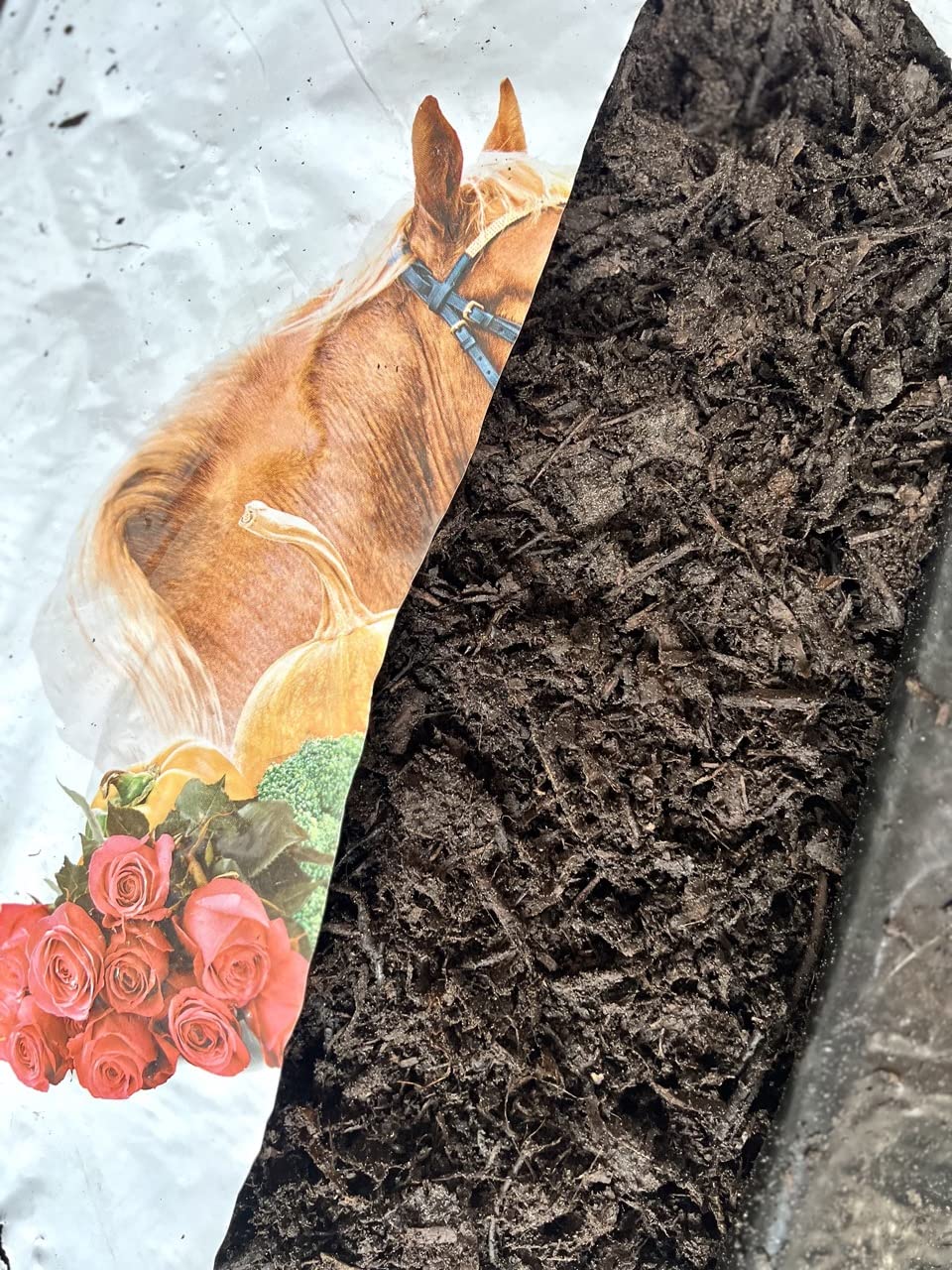 Fumier de cheval composté 20 kg - Amendement organique NF U 44-051 - Engrais naturel pour potager, rosiers, arbres fruitiers, gazon et fleurs