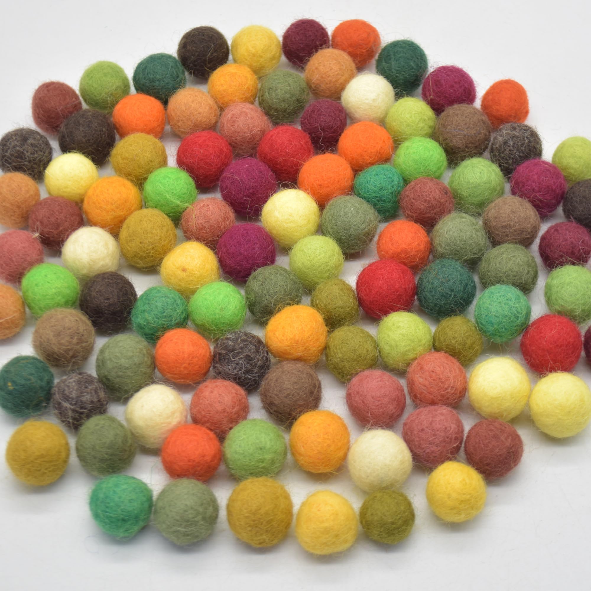 Oriental Direct Woodland Colours 100% Wool Felt Balls - 1.5Cm - 100 Count