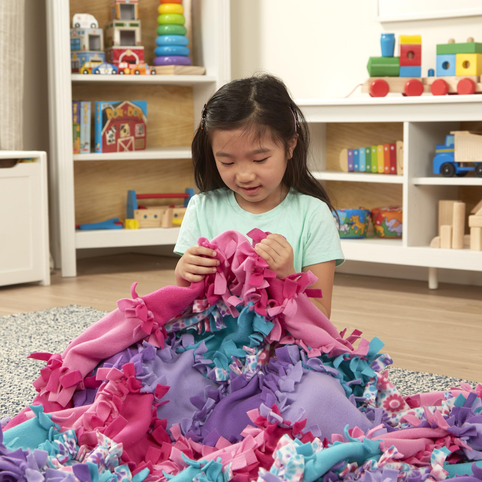 Melissa & Doug Stworzony przeze mnie! Kwiatowa kołdra polarowa - oryginalna (nieszyta kołdra polarowa, miękki materiał, 48 sztuk, 1,5 m szer. x 1,2 m dł., najlepsza dla dzieci w wieku 6, 7, 8 lat i więcej)