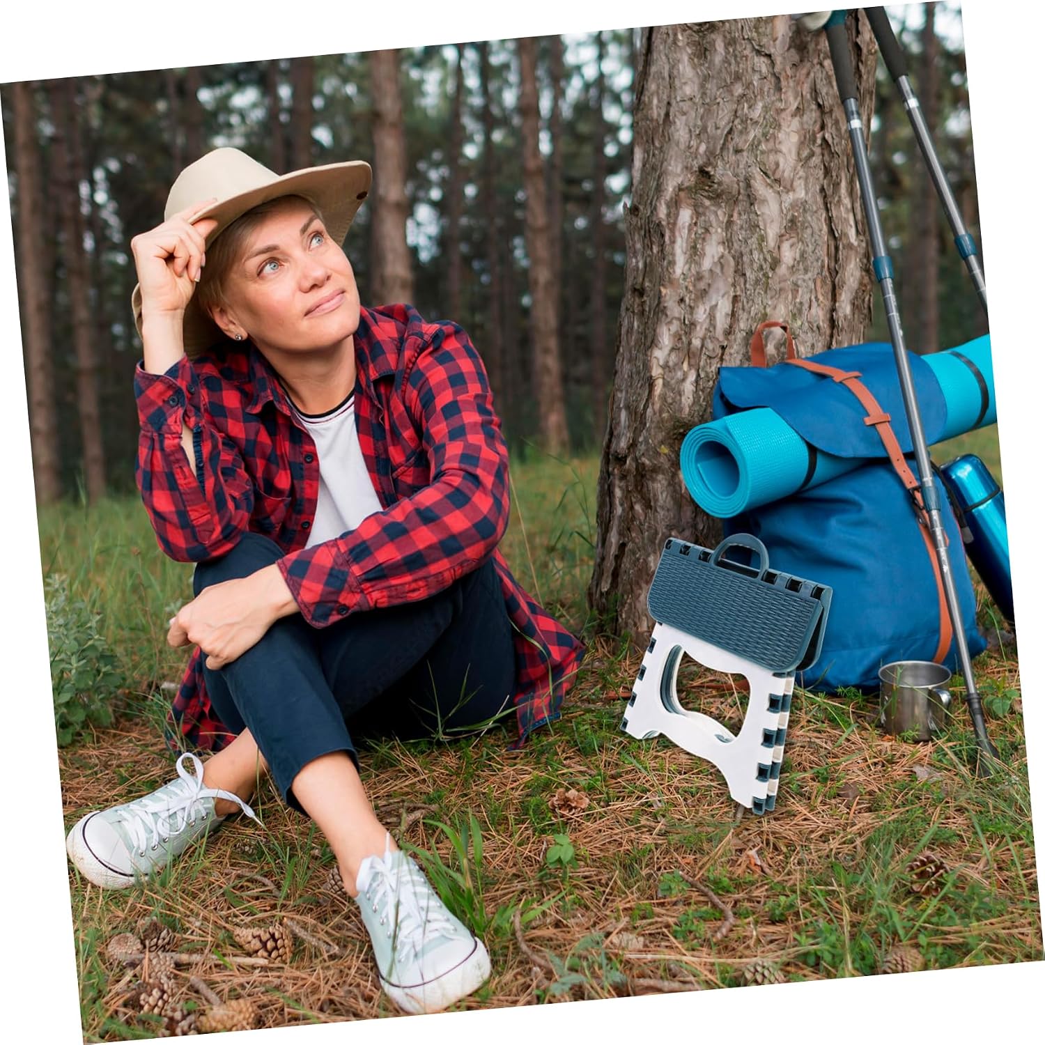 Portable Foldable Step Stool for Adults Plastic Mini Folding Stool for Kitchen Garden Fishing Camping Hiking Lightweight and Compact Outdoor Seat