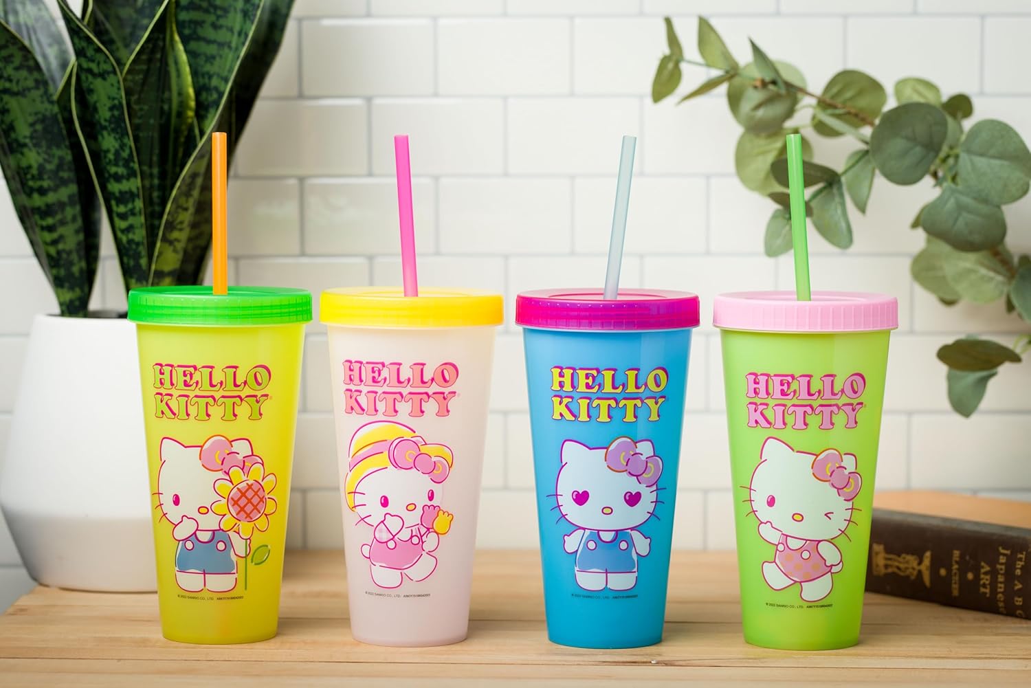 Silver Buffalo Sanrio Hello Kitty Summertime Gardening 4-Pack Color Changing Plastic Tumblers Includes Lid and Straw, 24 Ounces - Image 10