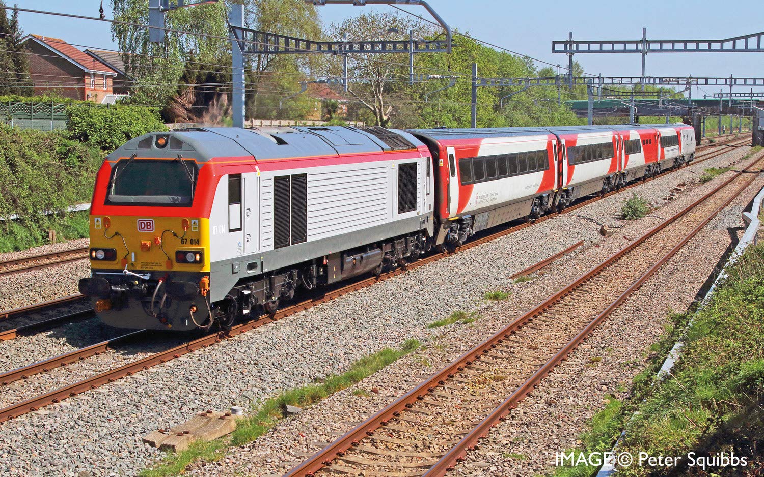 Hornby R40185 Mk4 Open First Coach Transport for Wales 11324