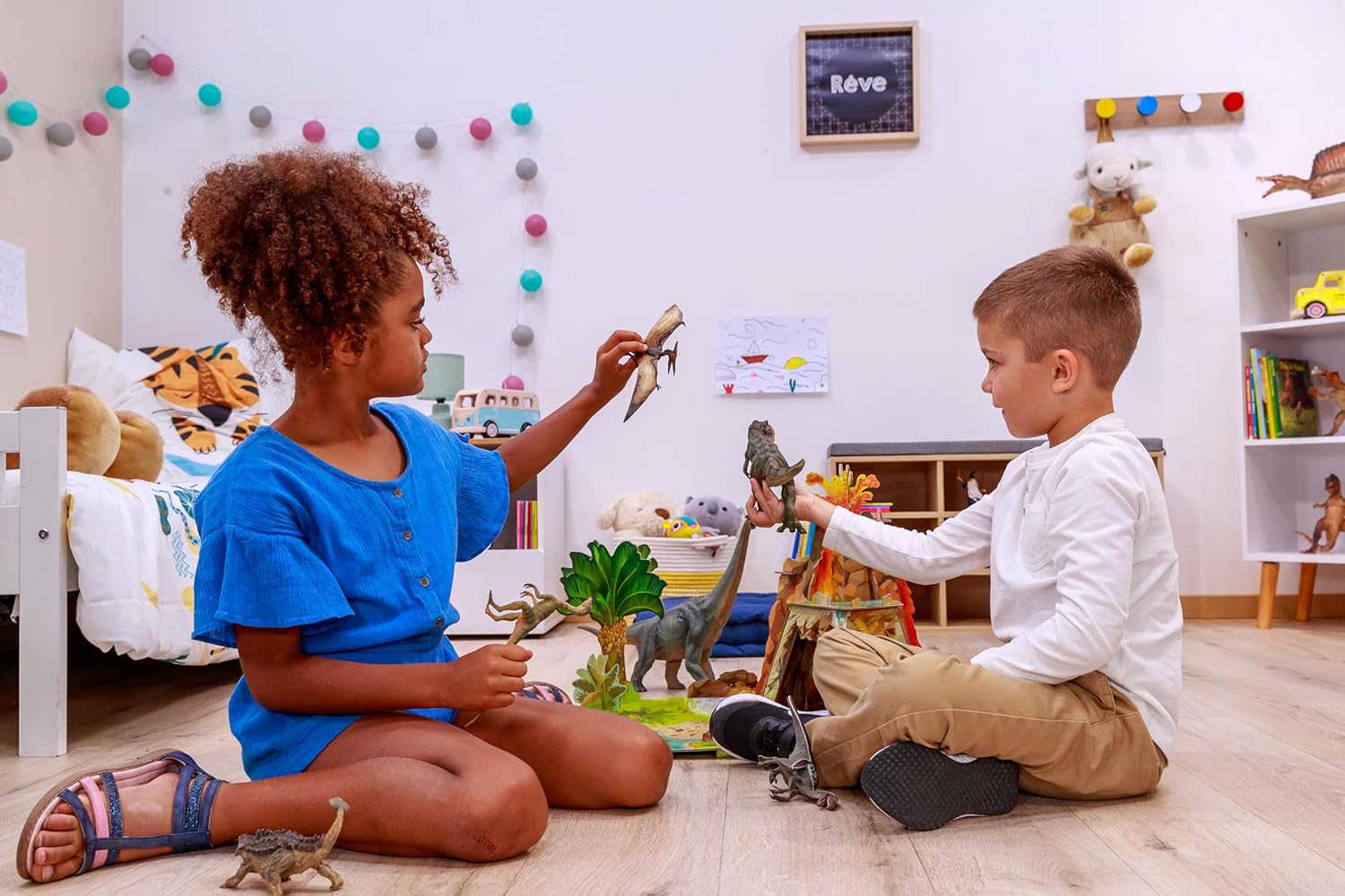 Papo - Land of Dinosaurs Playset with Figures Toy for Kids - Ages 3+ - Dinosaurs Collection - Creative Play Prehistoric World - Gift Idea Toy for Girls and Boys