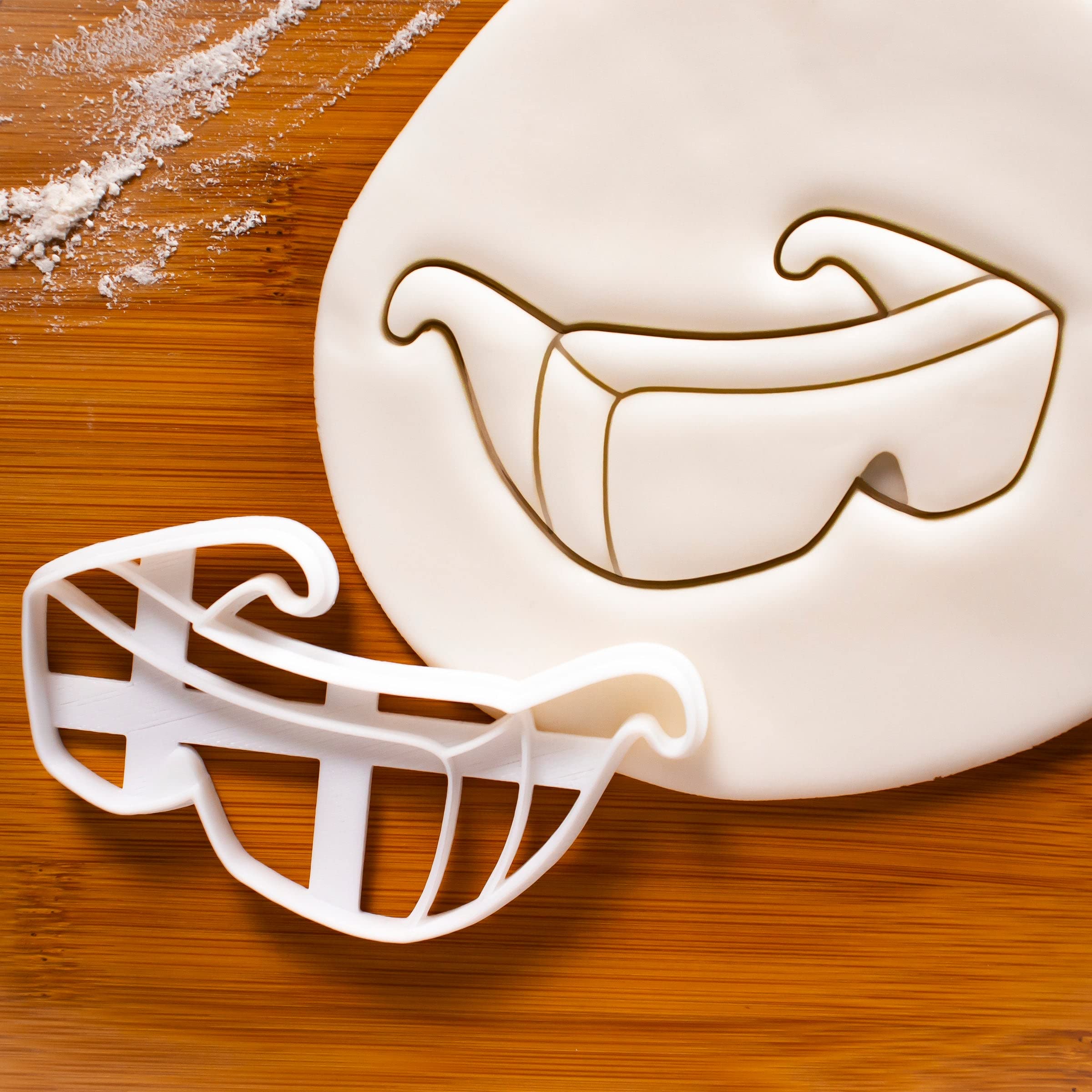 3er Set Laborschutzausrüstung Ausstechformen (Formen: Laborkittel, Laborhandschuhe und Laborschutzbrille), 3 Teile, Bakerlogy