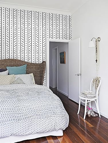 Miniatura 6 de CiCiwind Papel tapiz de rayas negras para despegar y pegar, papel de contacto geométrico moderno de espiga blanca y negra para gabinetes,