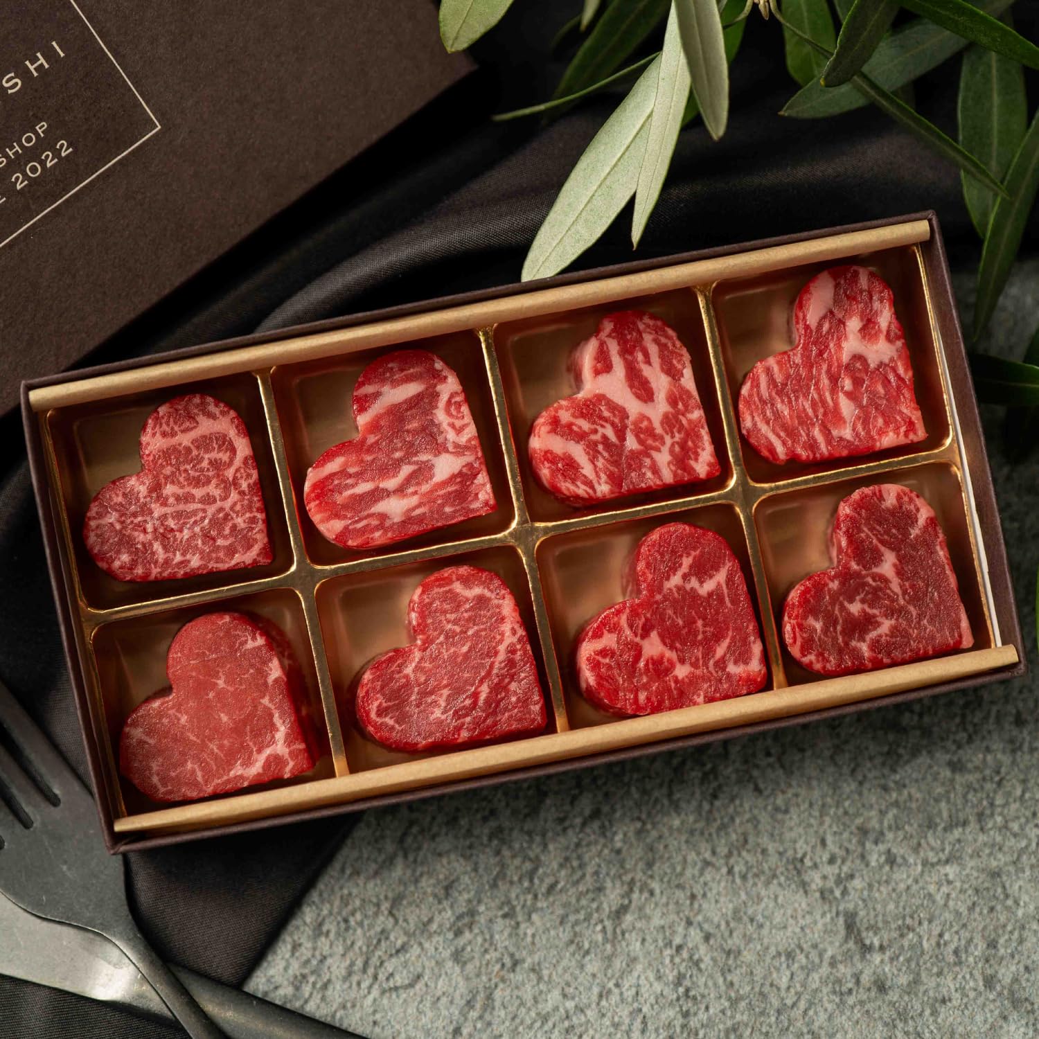 ステーキLOVE 写真 : 鉄板肉酒場 LOVE&29 京橋店 （ラブアンドビーフ