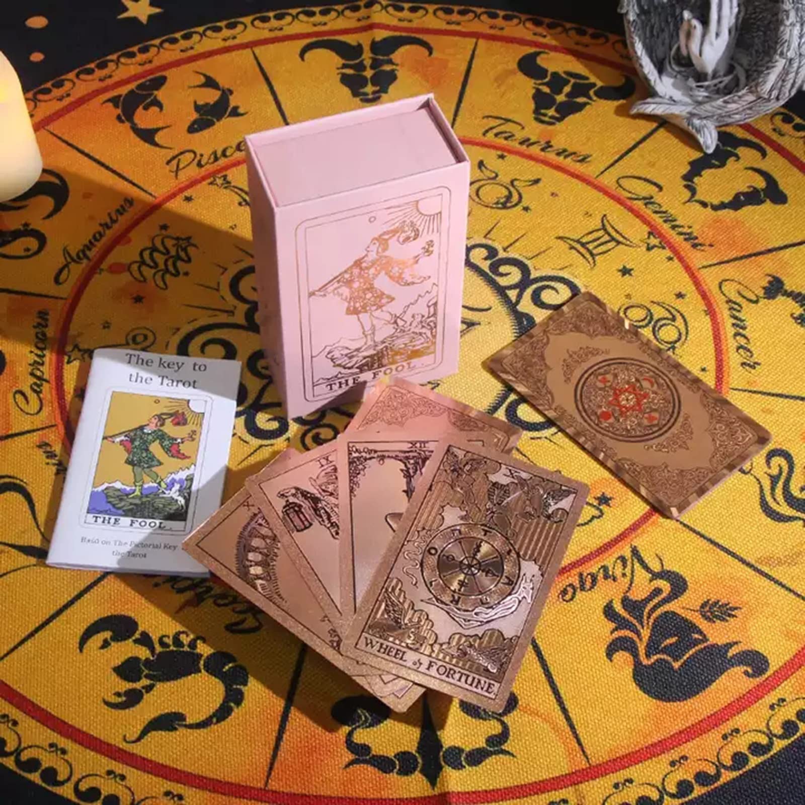 Amazon.co.jp: ピンクゴールド箔タロットデッキ初心者向けガイドブック