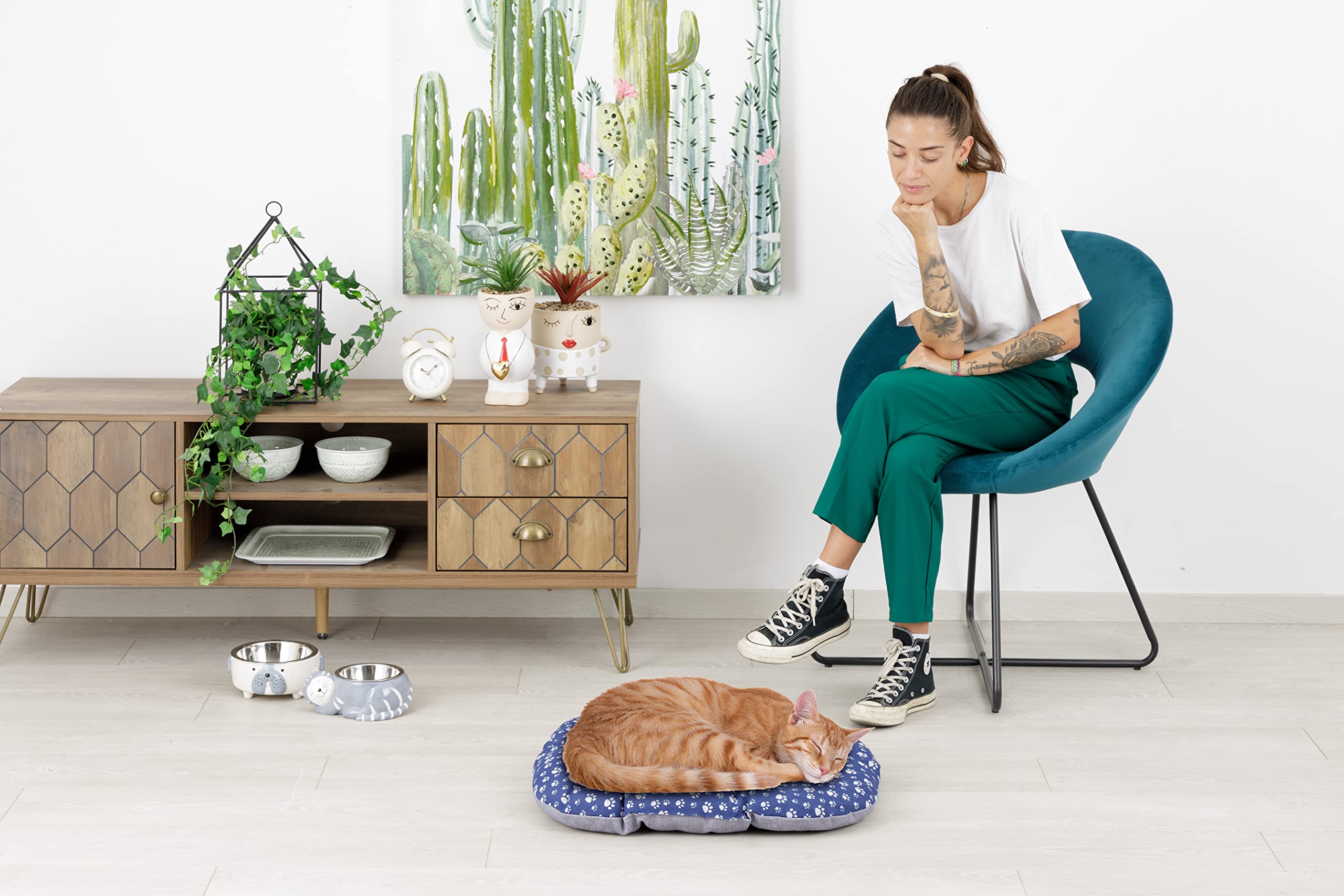 Baroni Home Cuscino Ovale per Cani e Gatti Tessuto Taglia, Imbottito con Morbido Foam, Utilizzabile su Entrambi i Lati (40x60x7 cm, Grigio e Zampine)