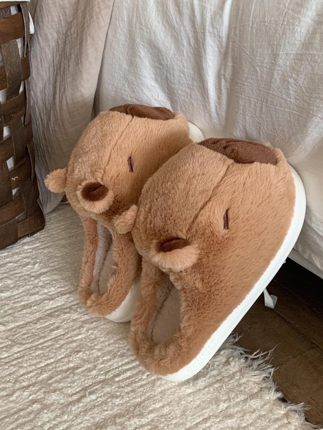 Capybara Slippers for Women Men,Cute Fluffy Animal Slippers,Warm Winter Wear Home Cozy Furry Soft Indoor Kawaii Shoes - Image 2