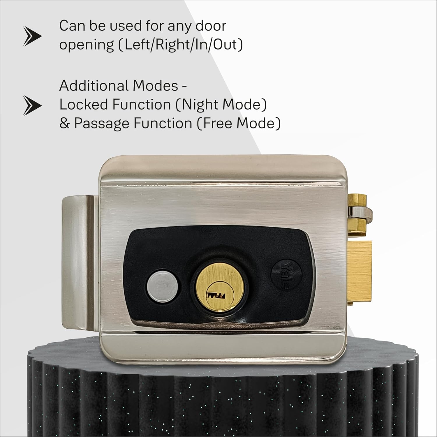 Yale YEL-200SN Electric Rim Lock installed on a wooden door, highlighting its tensile strength resistance of up to 1000 kgs.