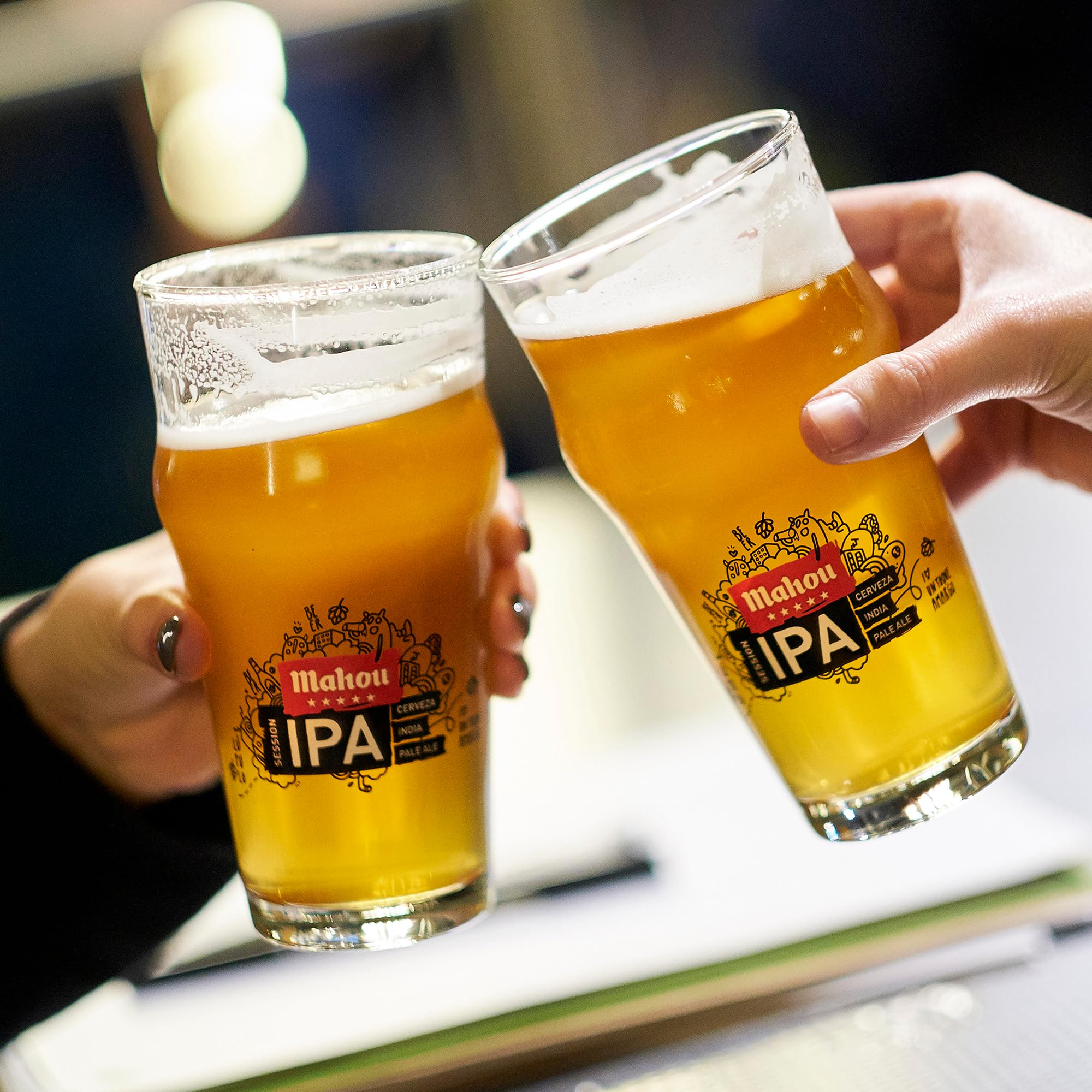Mahou 5 Estrellas IPA, Pack 24 Latas x 33cl, Cerveza IPA Dorada, Sabor 5 Estrellas, 4.5% Volumen Alcohol