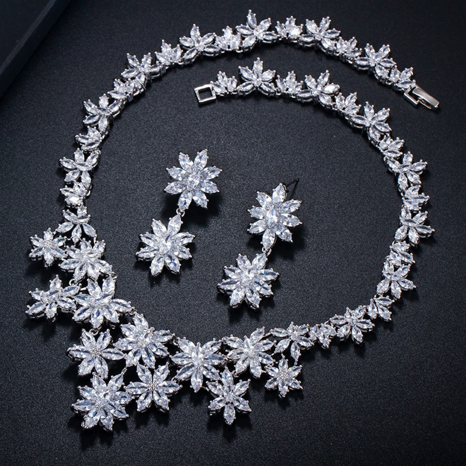 Set di Gioielli da Sposa con Collana e Orecchini da Sposa con Fiori Grandi in zirconi Color Oro Bianco