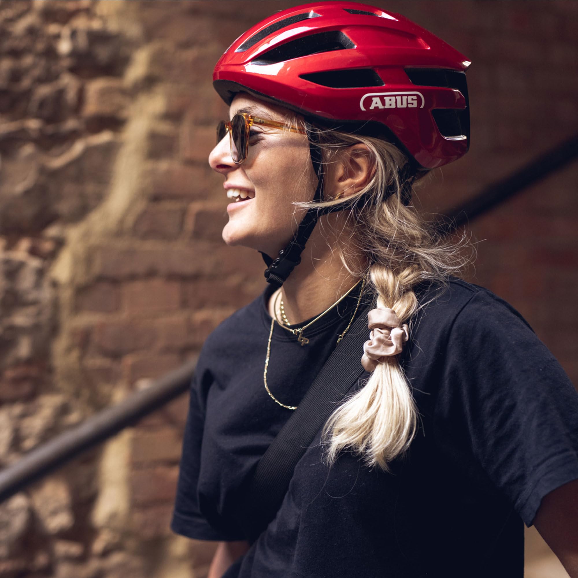 Casco de Bicicleta de Carretera ABUS PowerDome - Casco de Bicicleta Ligero con Sistema de ventilación Inteligente y Perfil aerodinámico - Made in Italy - para Hombre y Mujer