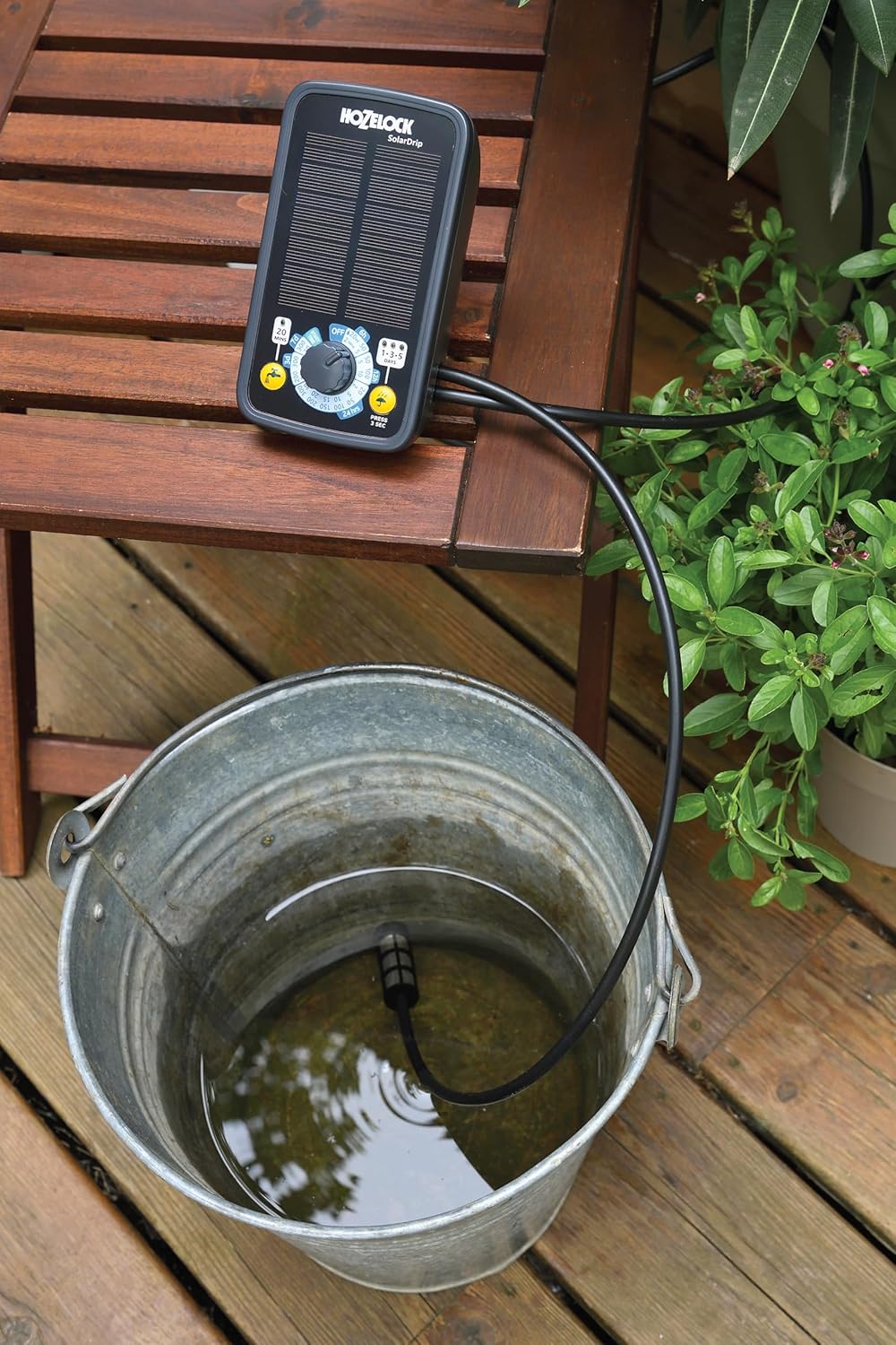 HOZELOCK - Solar Select Controller, Solar-Powered Automatic Watering Kit for Up to 20 Pots, Drip Irrigation System with 20m Hose, 13 Preset Programs, Manual Watering, and Rainwater Compatibility