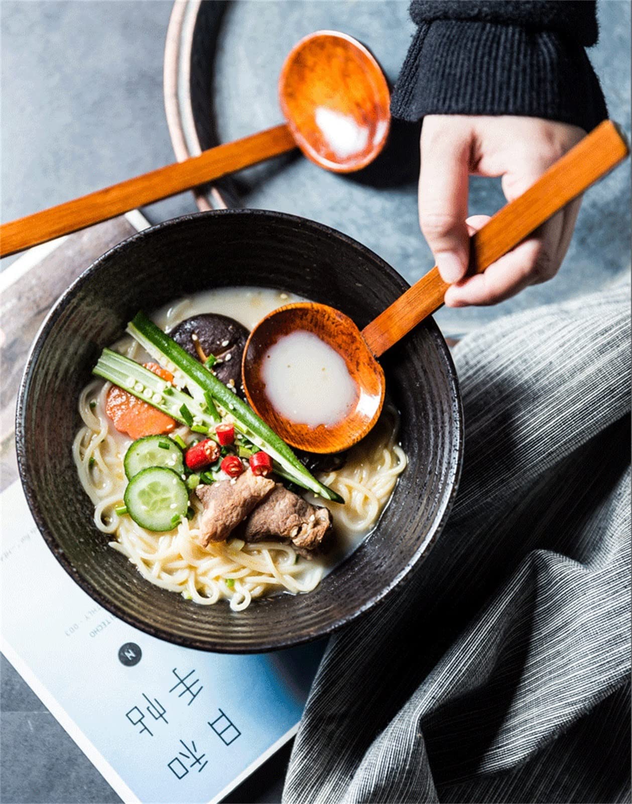 Grands bols à nouilles japonais avec cuillères et baguettes for soupe, céréales, riz, udon, nouilles asiatiques, ensemble de vaisselle bol ramen en céramique de qualité commerciale for restaurant ( Co