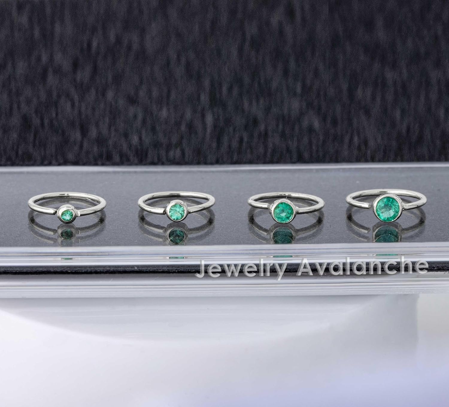 20G 14K ゴールド エメラルド ノーズフープリング 0.015-0.11カラット ベゼルセット エメラルド 8mm ツイストオ