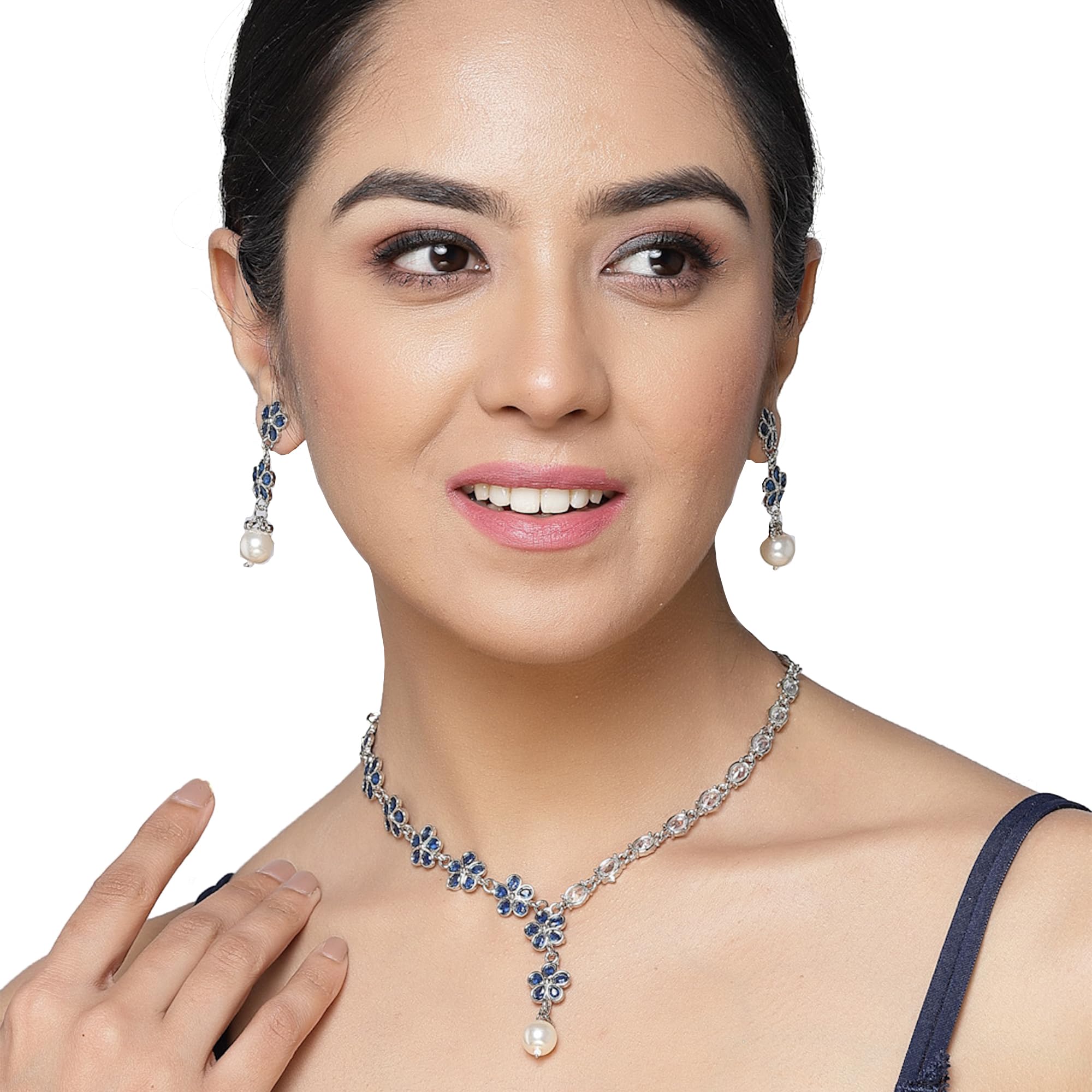Flower Shape Diamond Necklace Set