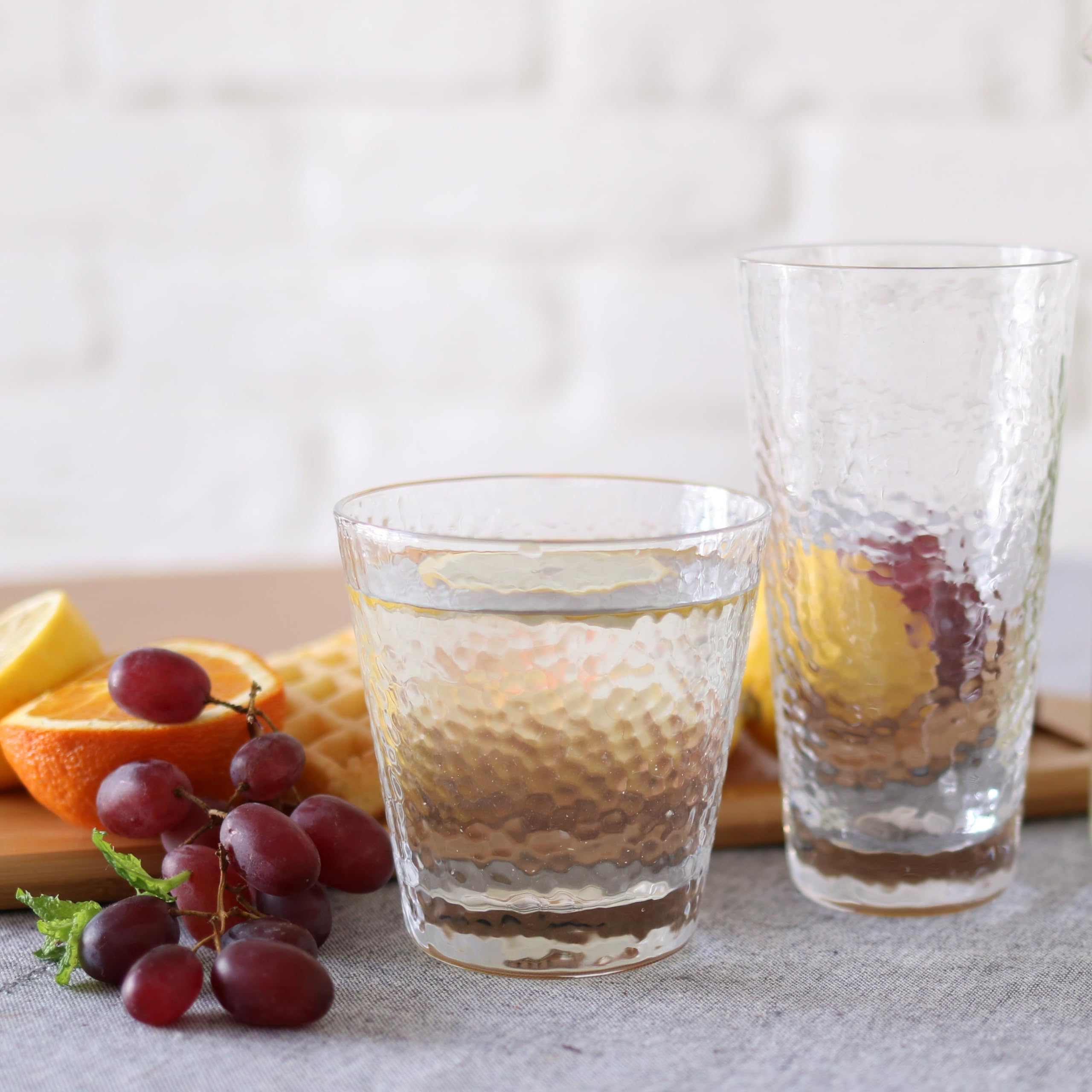 Wilmax Glaskrug 2,5L mit 6 Wassergläser 450ml im Set | Getränkeset | Wasserkrug für Saft, Wasser, Eistee, Milch | Glaskaraffe | Wasserkanne | Spülmaschinenfest | Glaskanne | Transparent