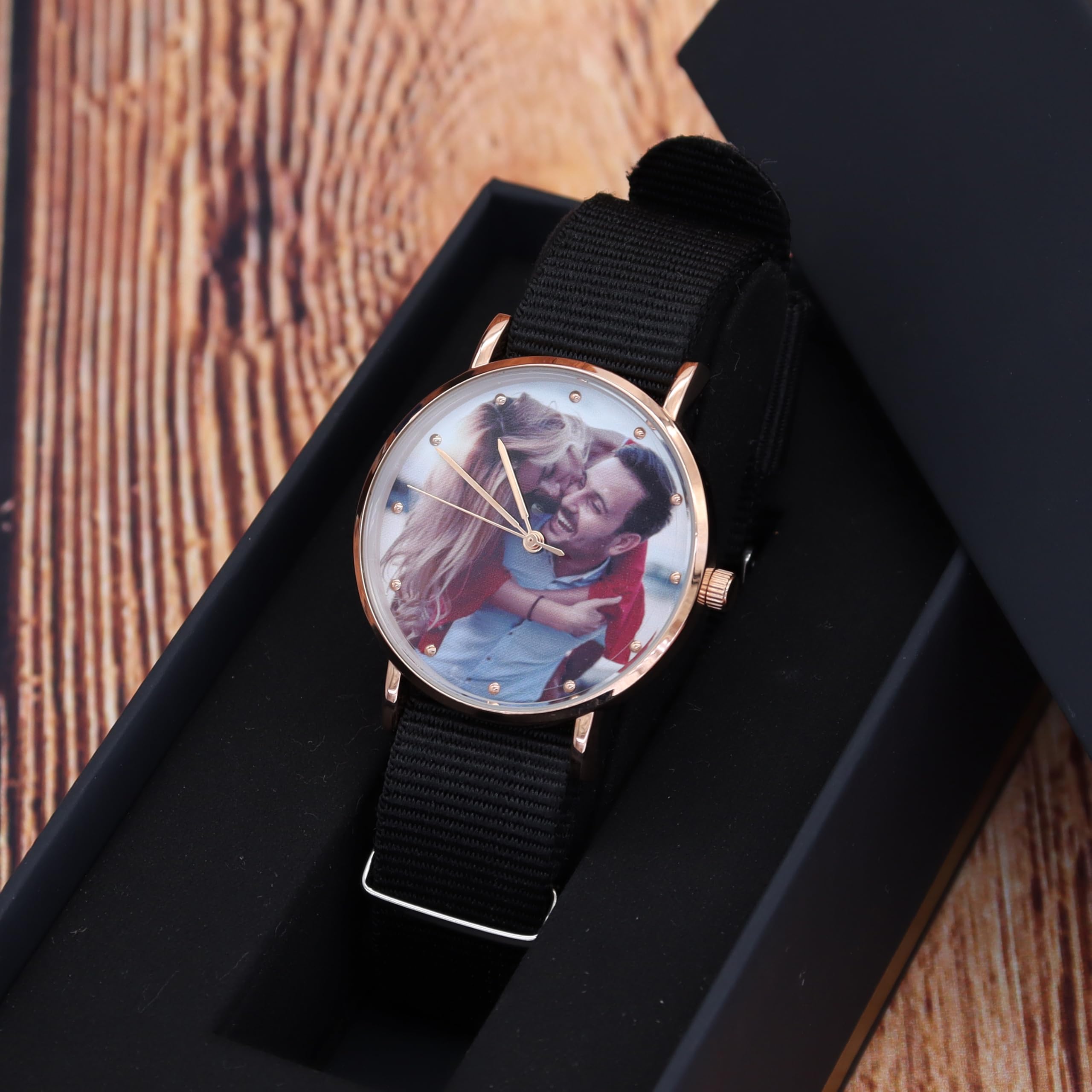 Reloj de fotos personalizado para parejas, reloj de cuarzo personalizado, correa de lona duradera, caja de oro rosa, adecuado para llevar en el día de San Valentín, cumpleaños y aniversario.
