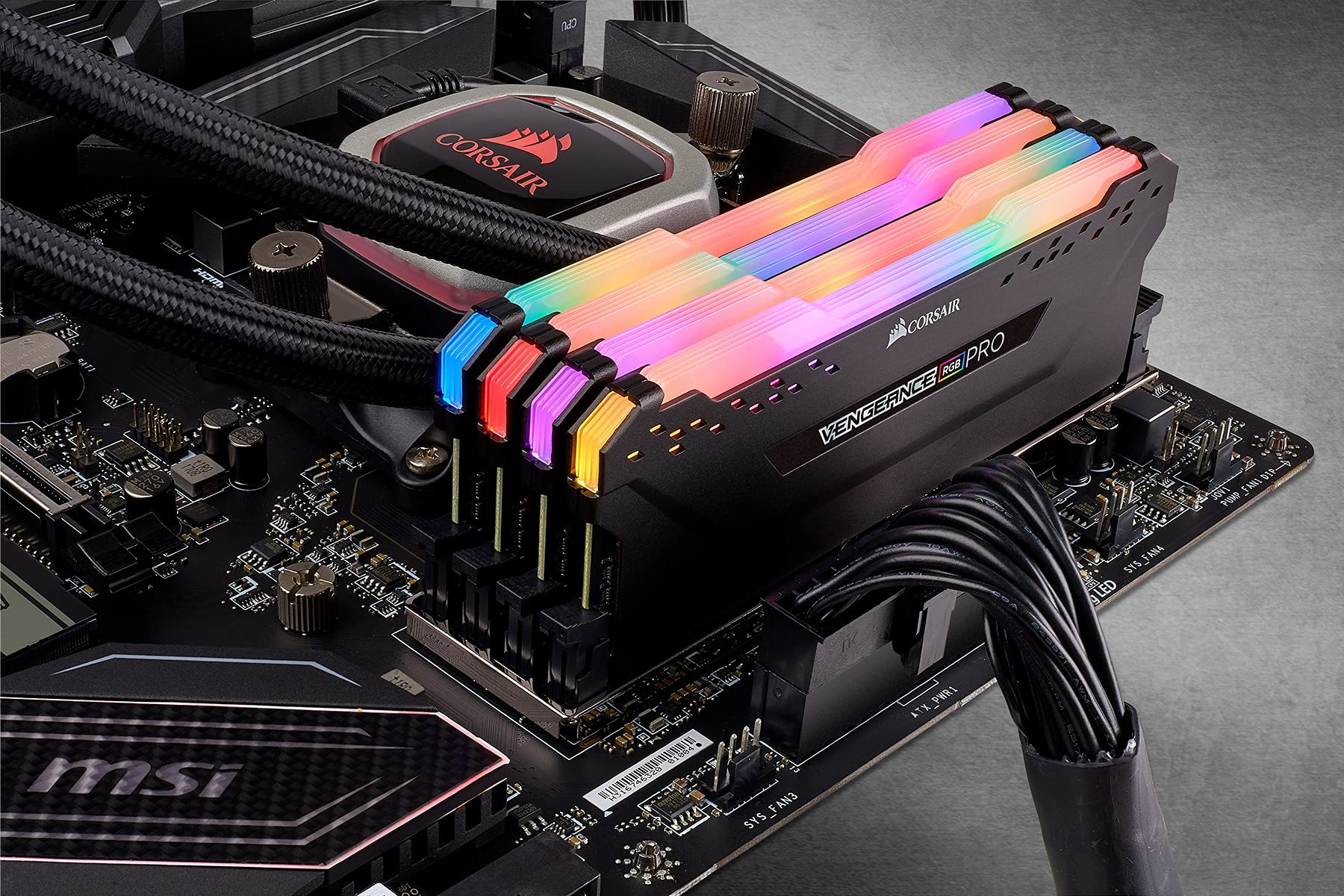 Corsair Módulo de Memoria de 32 GB con C16 XMP 2.0, Negro, 4 x 8 GB