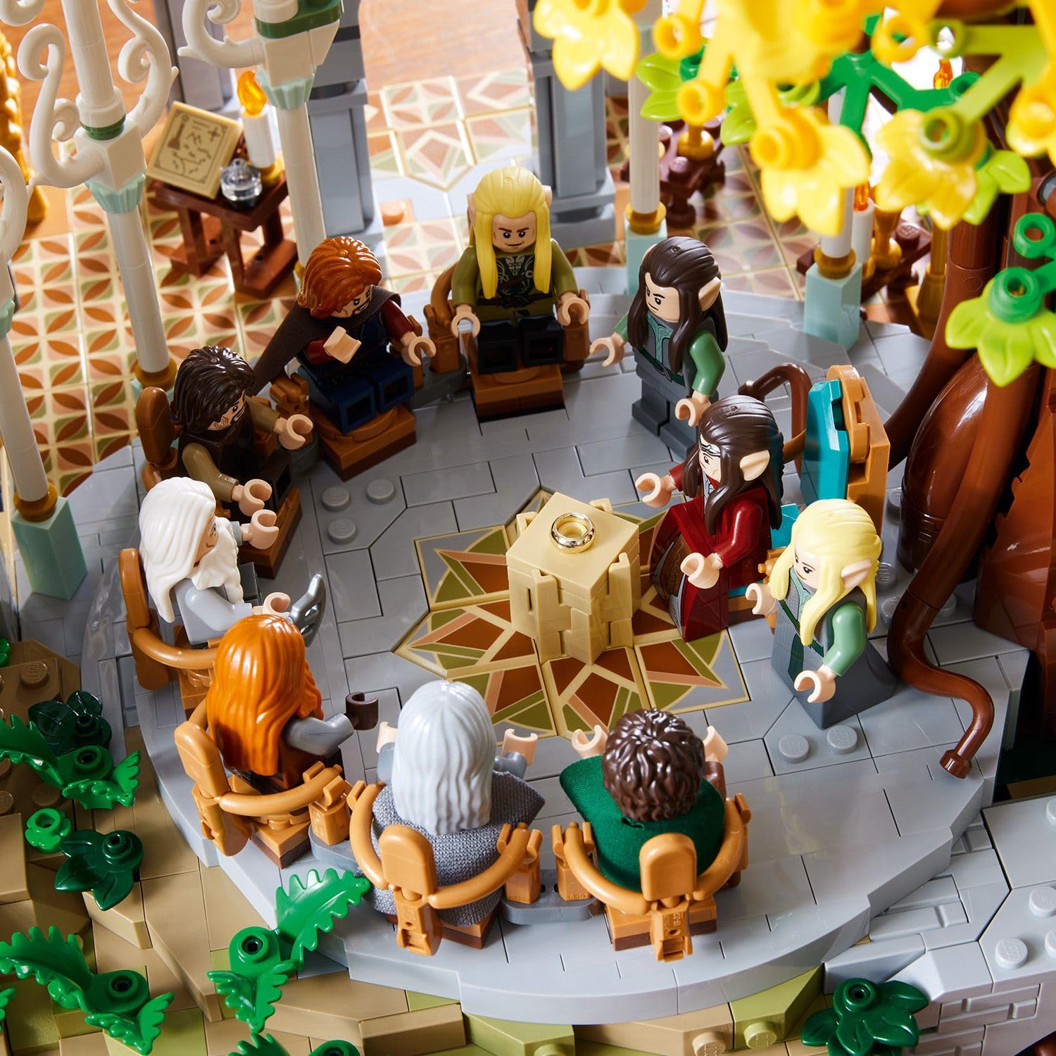 LEGO 10316 Icons WŁADCA PIERŚCIENI: RIVENDELL, duży zestaw klocków konstrukcyjnych dla dorosłych z 15 minifigurkami, w tym Frodo, Sam i Bilbo Baggins, replika Rivendell, pomysł na prezent