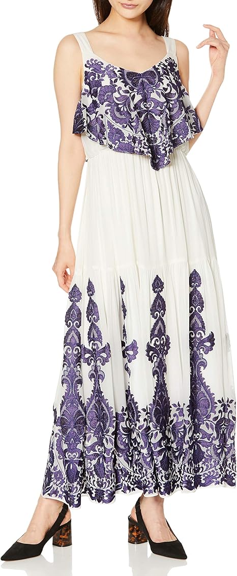 Amazon Co Jp グレースコンチネンタル ワンピース アラベスク刺繍ロングワンピース レディース ホワイト 日本 36 日本サイズ7 号相当 服 ファッション小物
