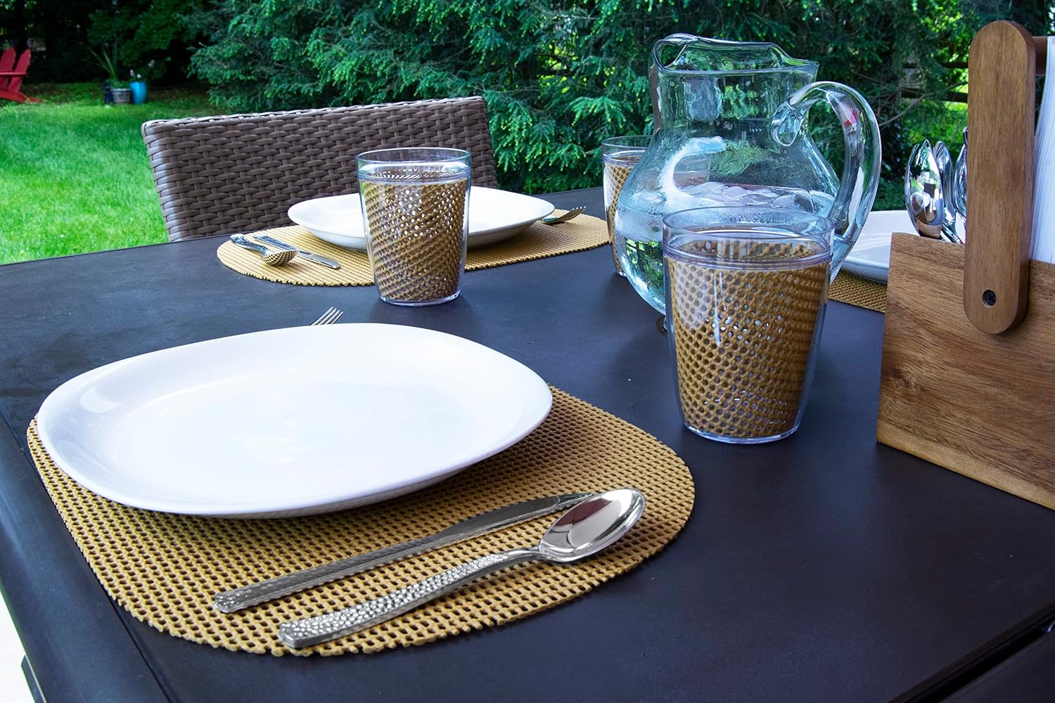 Kraftware Fishnet Oval Placemat for Any Outdoor Table, Bronze Mist, Set of 6, Small