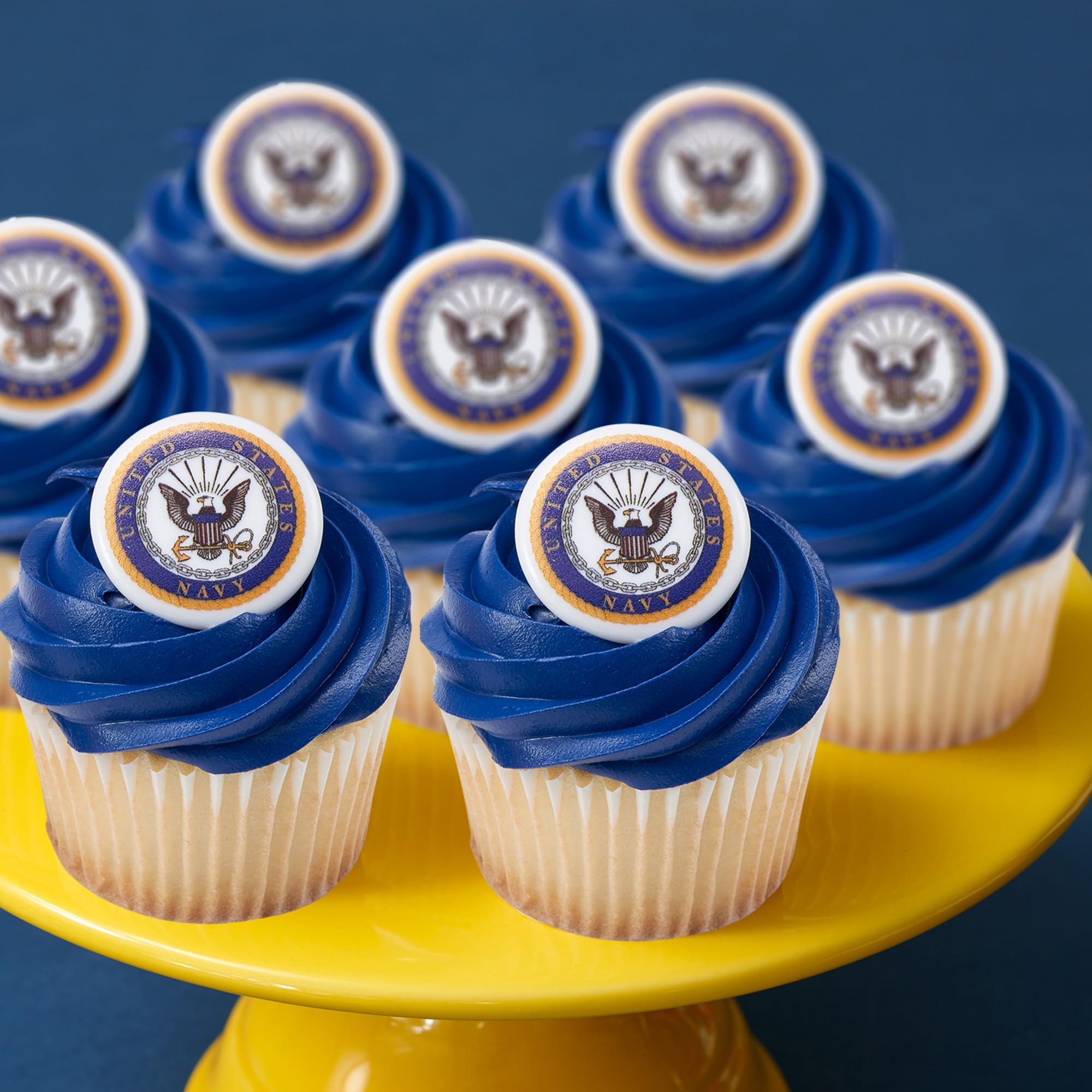 カップケーキ　キャリーケース　アメリカ Amazon.co.jp: アメリカ海軍カップケーキトッパー、24 アメリカ海軍