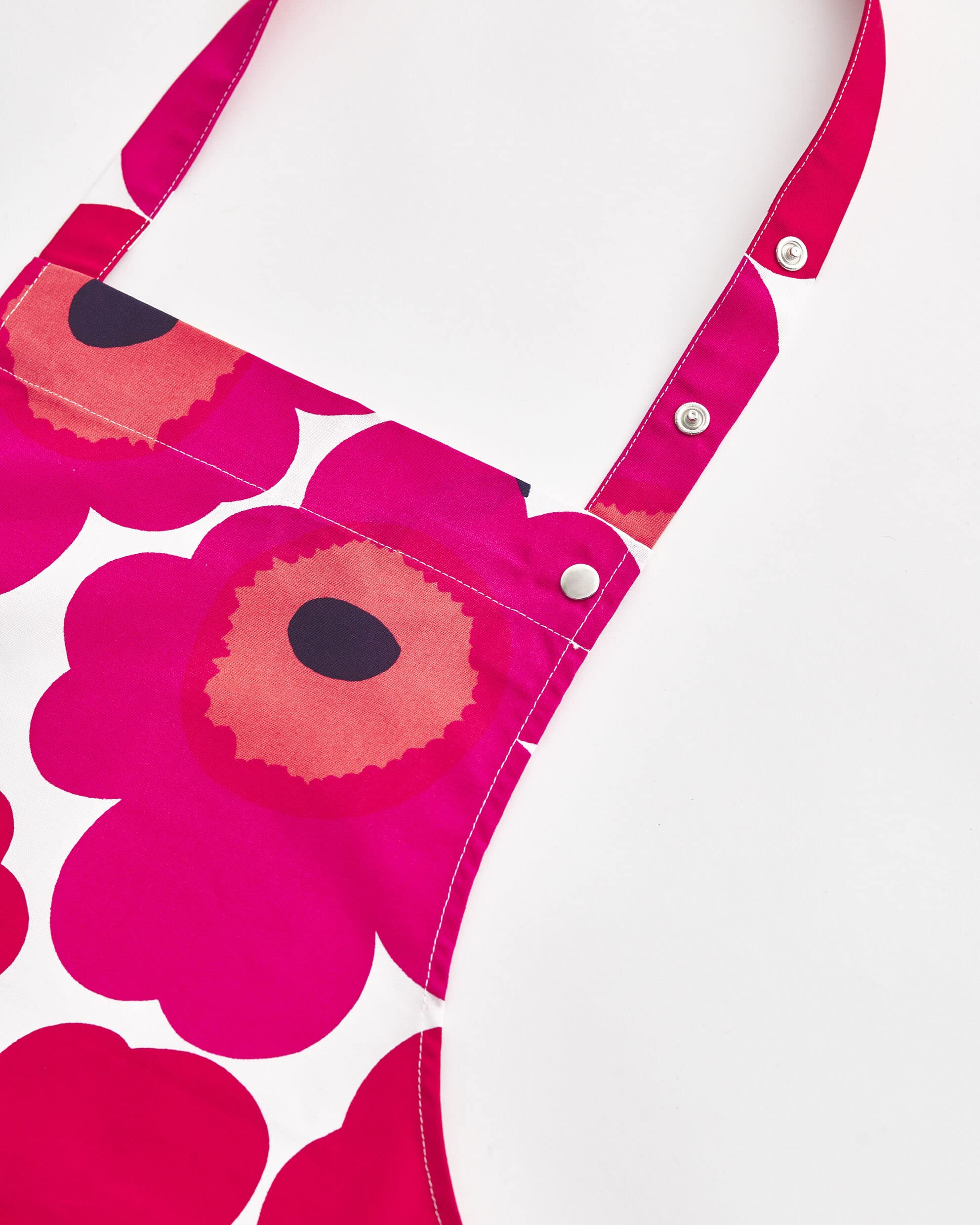 Marimekko Unikko Red Apron 84 by 85 cm
