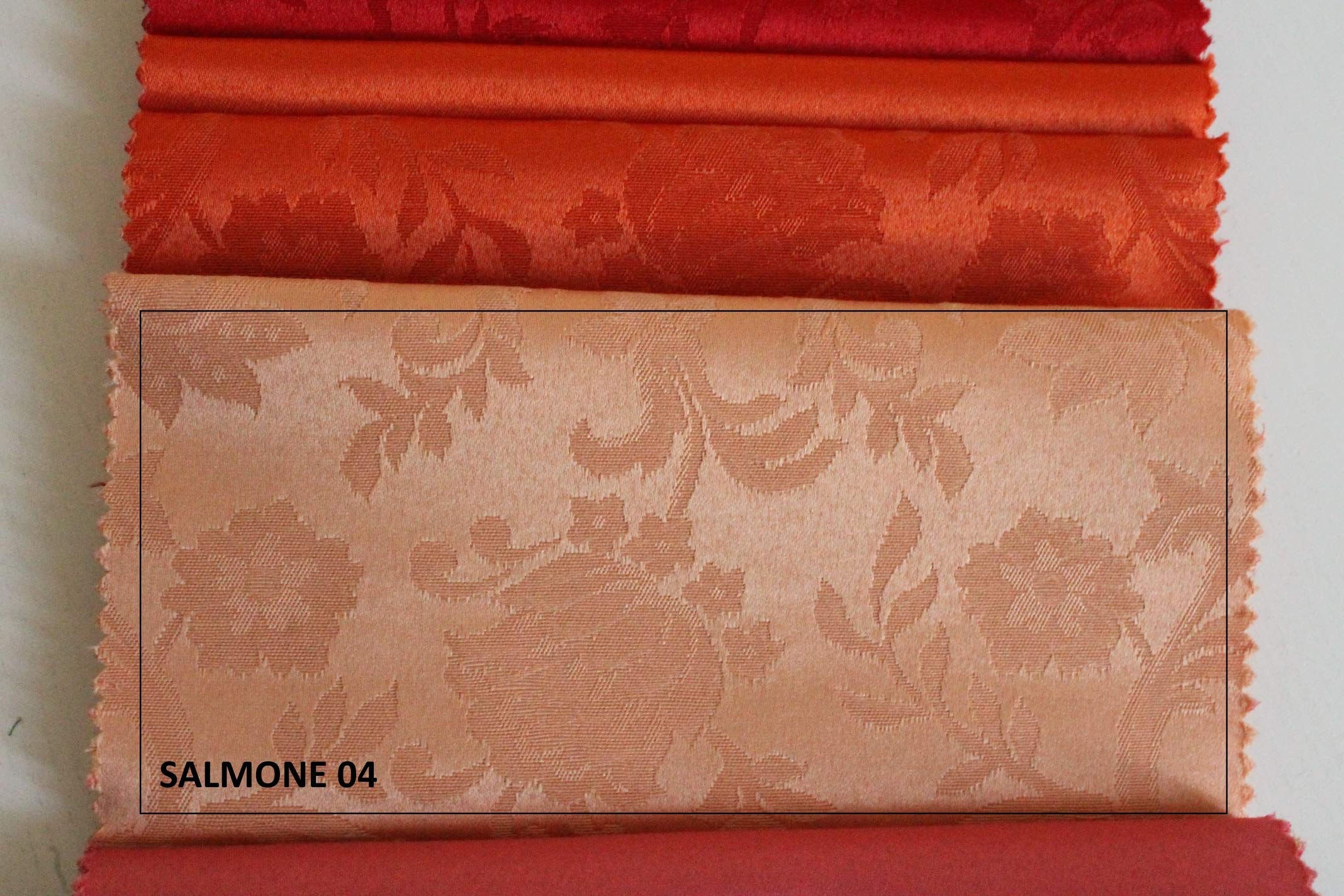 RICAMI FIORENTINI BALDI Tovaglia antimacchia Rettangolare per 16 Cm 180X320. Antimacchia No Stiro Tipo fiandra rifinitura Orlo Dritto. Molto Resistente. Prodotto Artigianale Toscano. Salmone 04