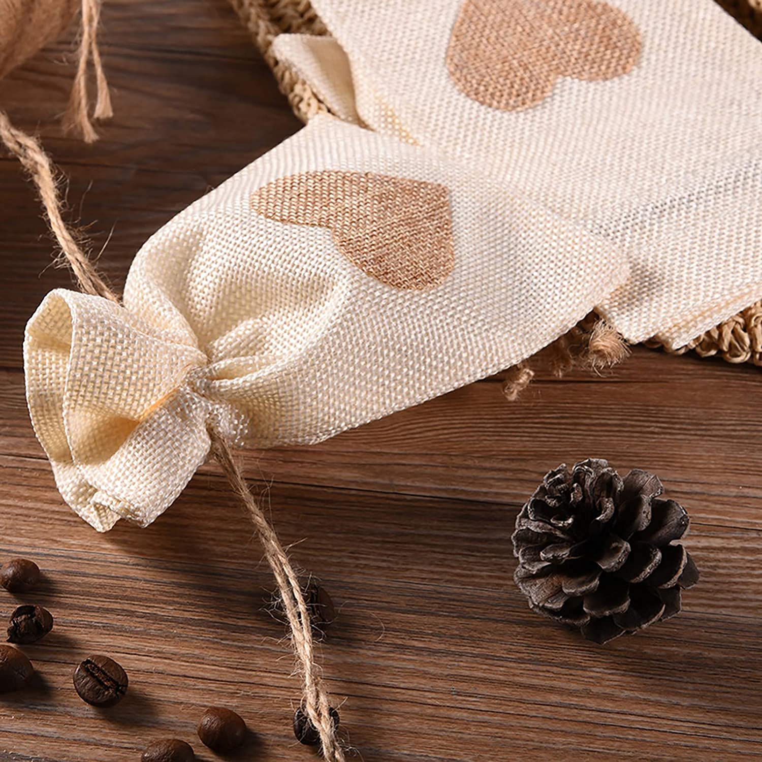 20 sacchetti di iuta, 10 x 15 cm, a forma di cuore, in iuta, con cordoncino, da riempire, in tela, per matrimonio, compleanno, Natale, festa preferita, regalo per gli ospiti