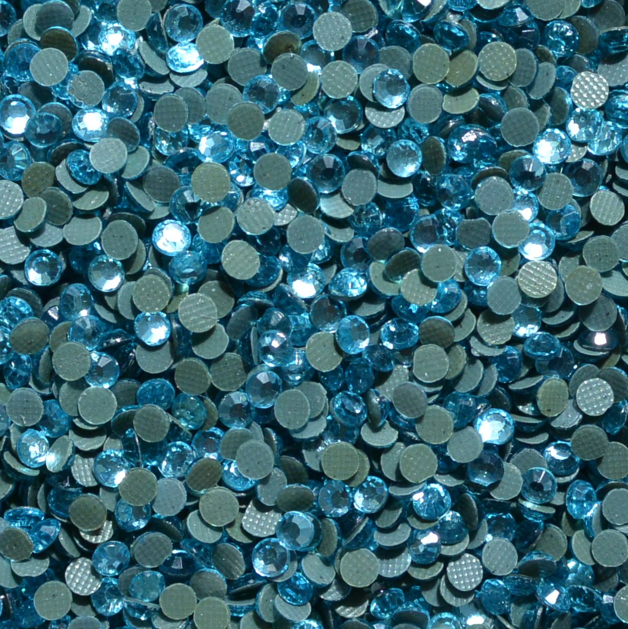 Sparkle Nation 4mm (16ss) Hot Fix Rhinestones 20 Gross Approx 2880 Stones by Weight (Aqua Blue)