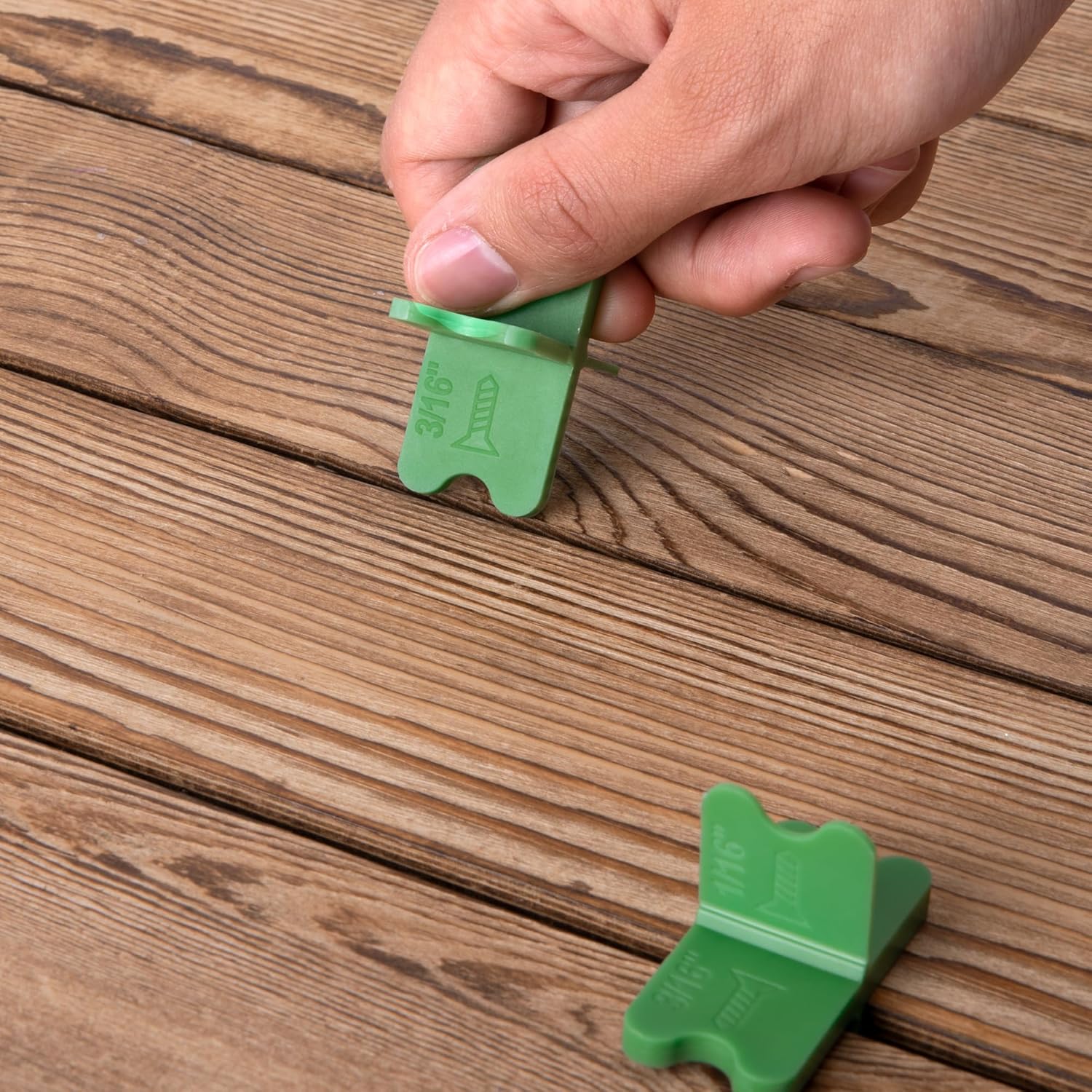 8 Pcs ABS Deck Spacer Tool,4 Thicknesses Deck Board Spacers(1/16", 1/8", 3/16", 1/4"),Green Deck Spacers Assorted for Pressure Treated Composite Decking