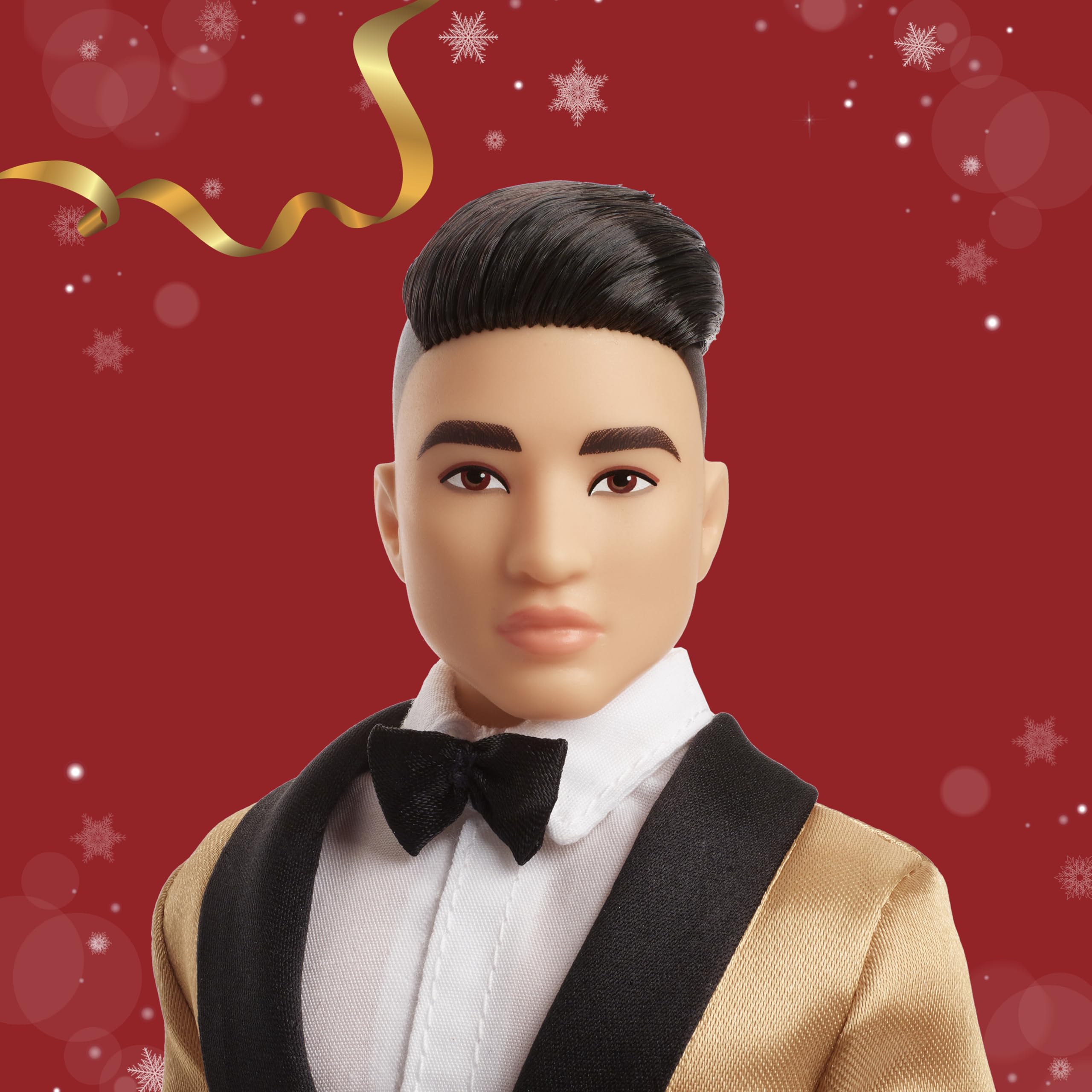 Barbie Signature 2025 Holiday Black Hair Ken Bambola da collezione alla moda che indossa abito completo con giacca dorata in confezione visualizzabile e supporto per bambole