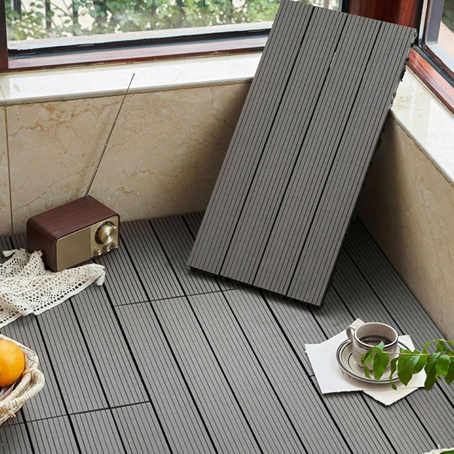 Tuiles de platelage WPC 24x12in dalles de patio extérieures pour un balcon au style patchwork