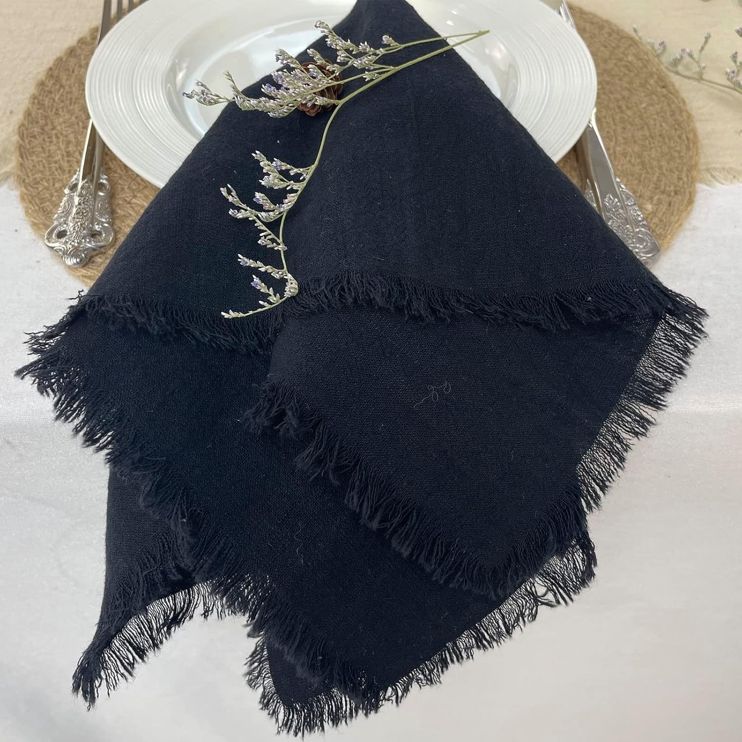Handmade Cloth Napkins Set of 4, 100% Cotton Napkins, with Fringe, Delicate Napkins Cloth Washable, for Dinner, Wedding and Parties (18 x 18 Inches, Black)