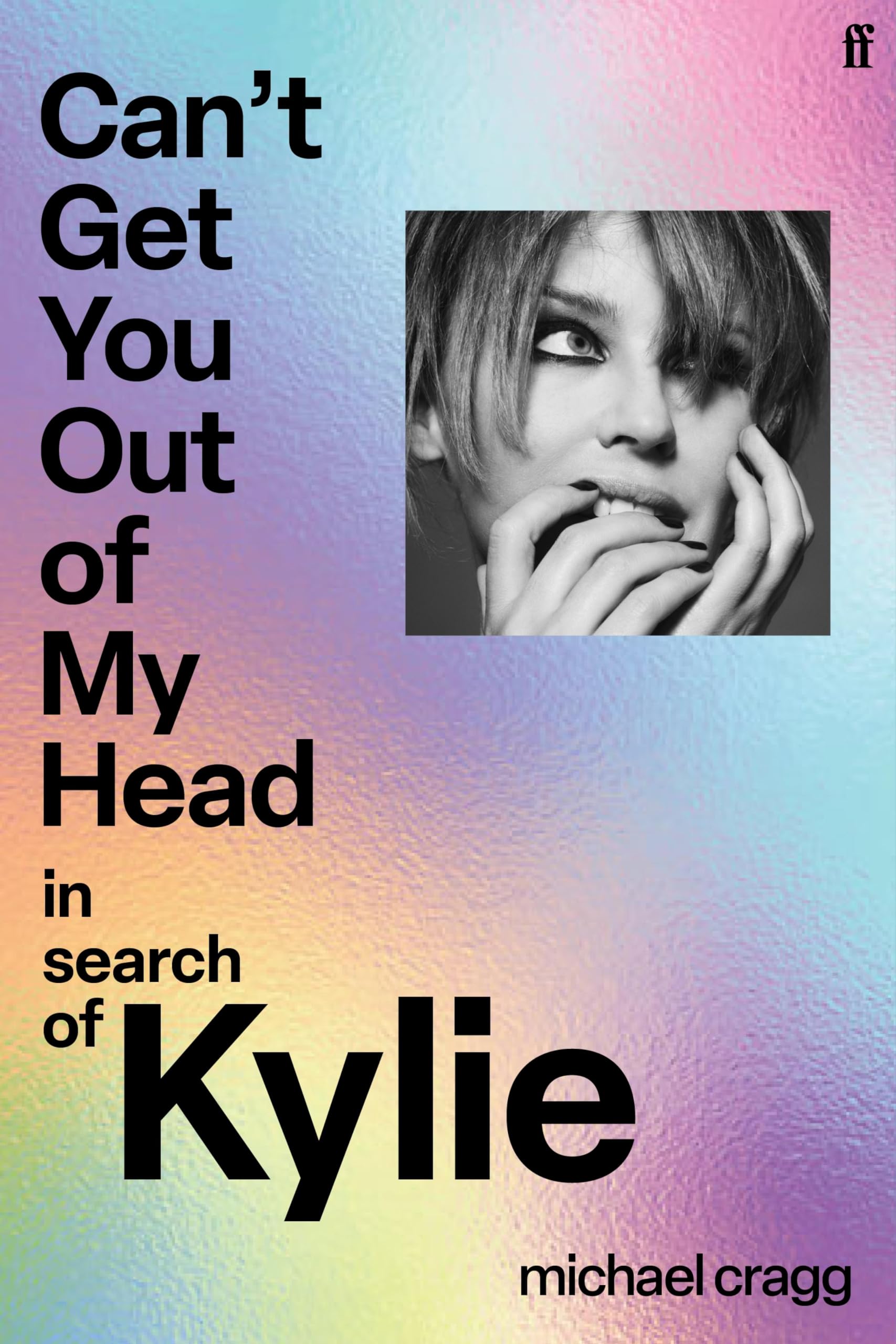 In Search of Kylie, le livre en anglais pour comprendre l'histoire de la pop