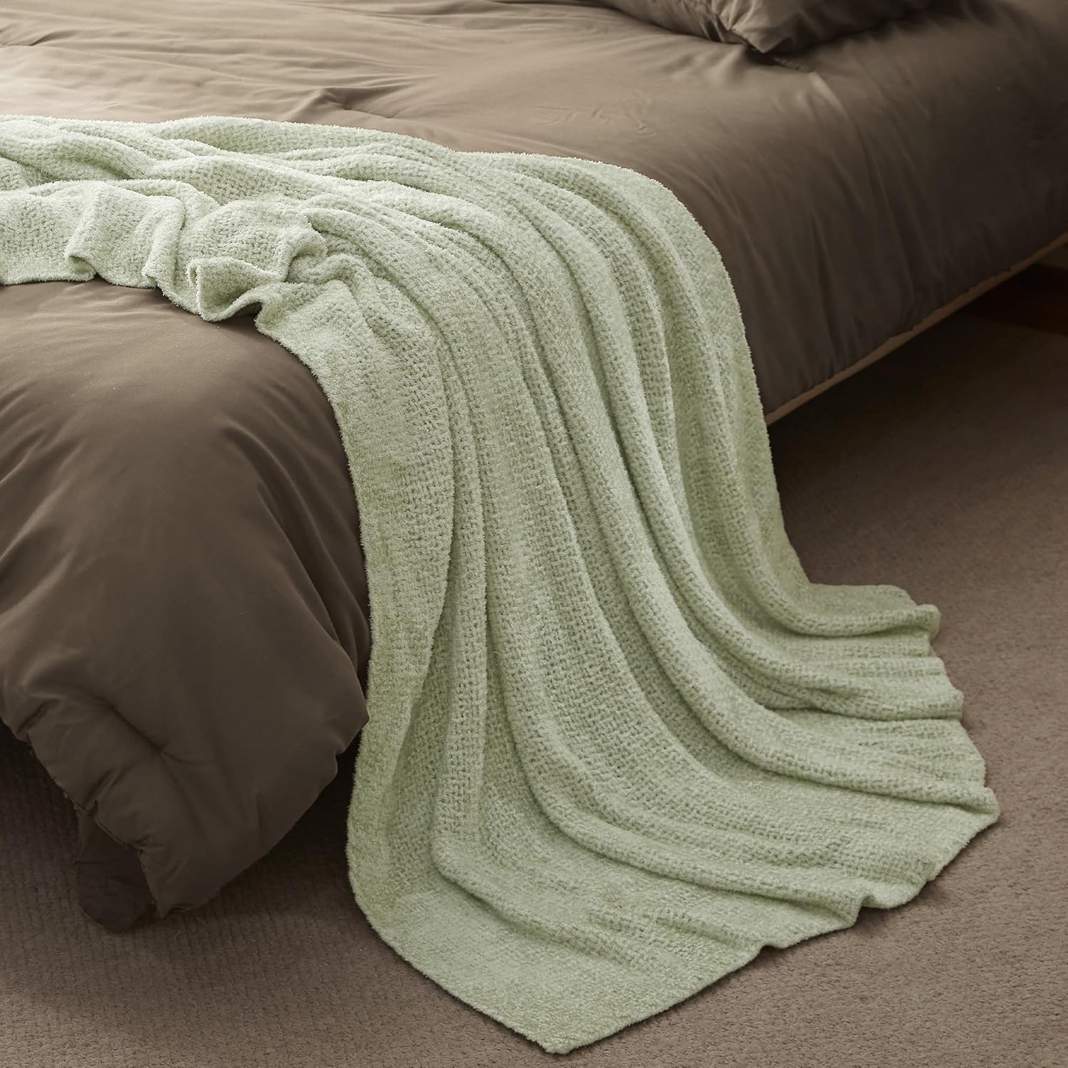 SLEEP ZONE Decoration Throw Blanket for Couch, Jersey Knit Luxury Blankets for Bed Living Room Sofa Chair 60"x80", Light Green - Image 2