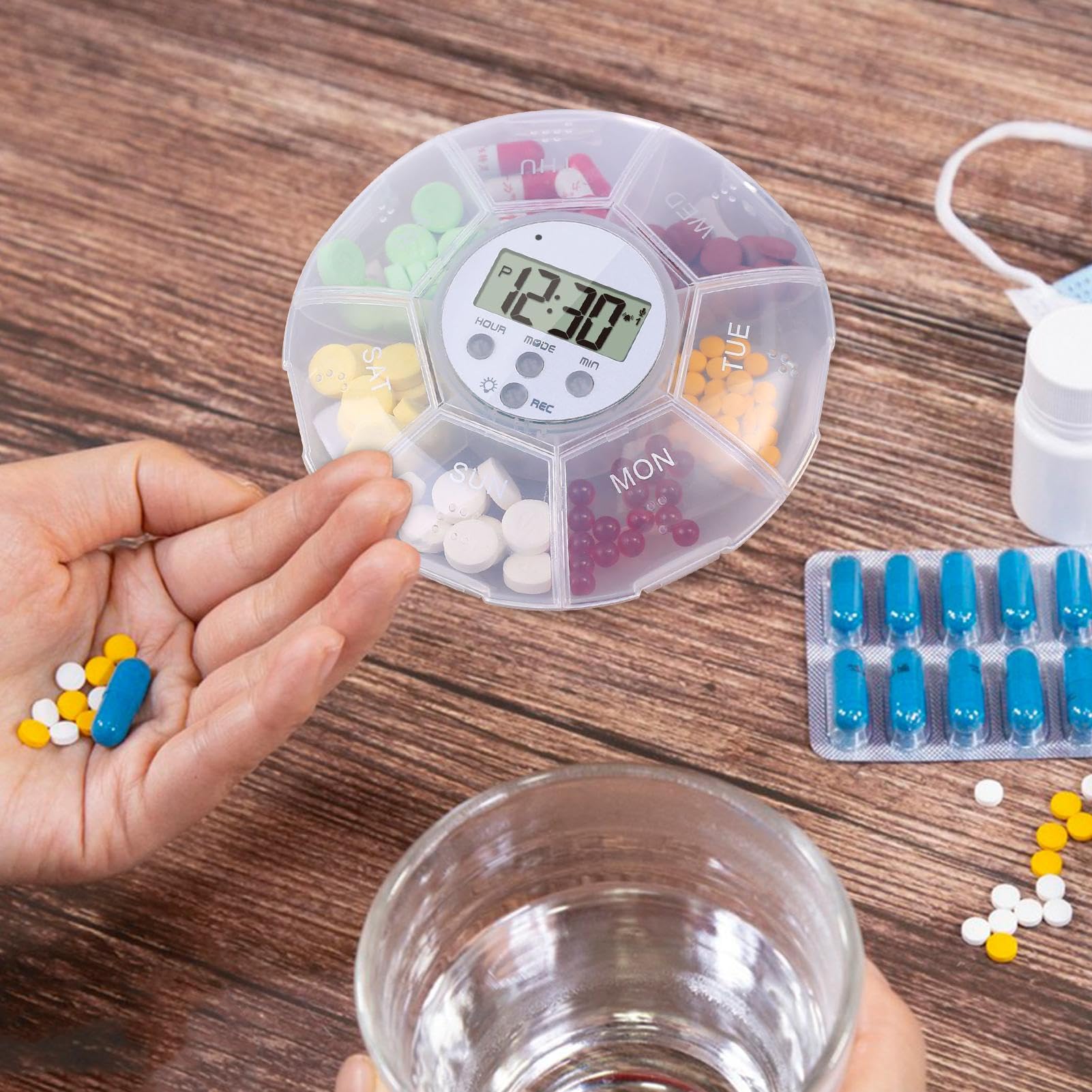 Dispensatore Elettrico Di Pastiglie - Portafarmaci Con Timer - Funzione di Registrazione, 7 Scomparti, Portapillole per Integratori e Prodotti per la Salute