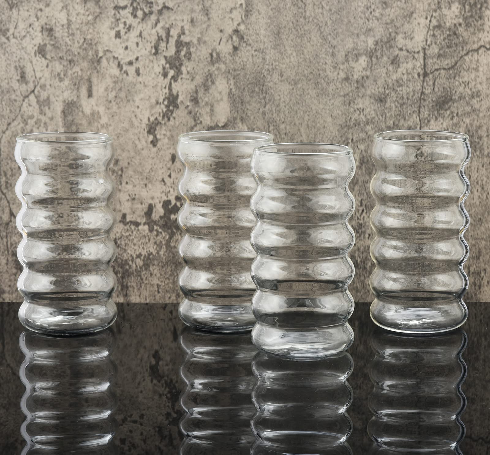 ALINK Set di 4 bicchieri di vetro a coste con cannucce, 473,6 ml, bicchieri da caffè ghiacciato, bicchieri da birra ondulati, bicchieri da birra per coctail, latte, soda, regalo con pennello